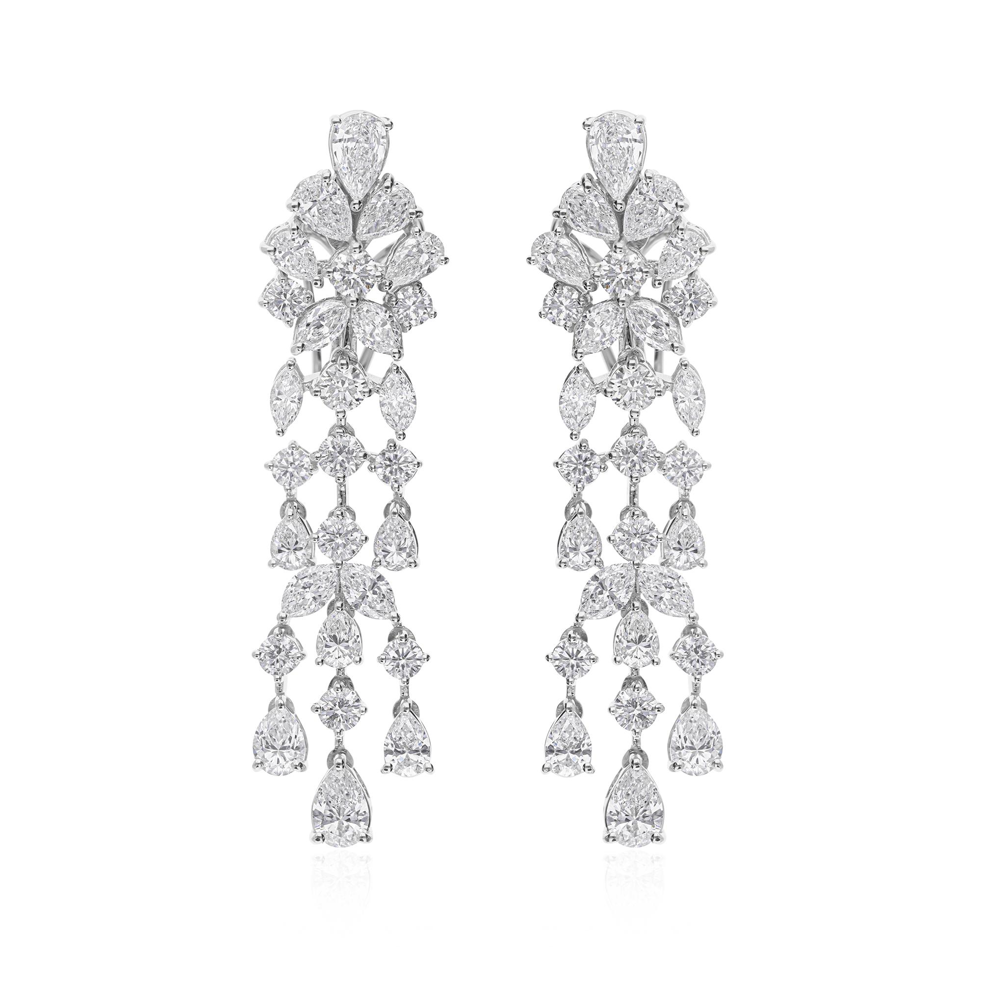 Orecchini a goccia con diamante a fiore da 6,15 carati in oro bianco 18 carati Tutte le tariffe pagate In condizioni Nuovo in vendita a Diera, Dubai