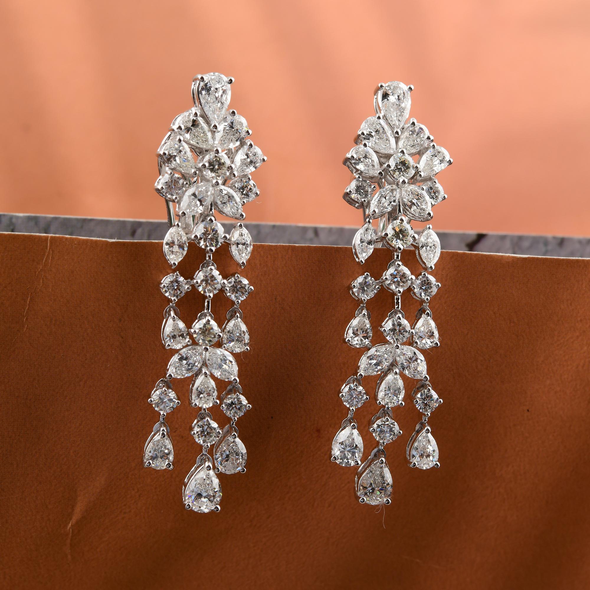 Orecchini a goccia con diamante a fiore da 6,15 carati in oro bianco 18 carati Tutte le tariffe pagate in vendita 3