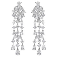 Orecchini a goccia con diamante a fiore da 6,15 carati in oro bianco 18 carati Tutte le tariffe pagate