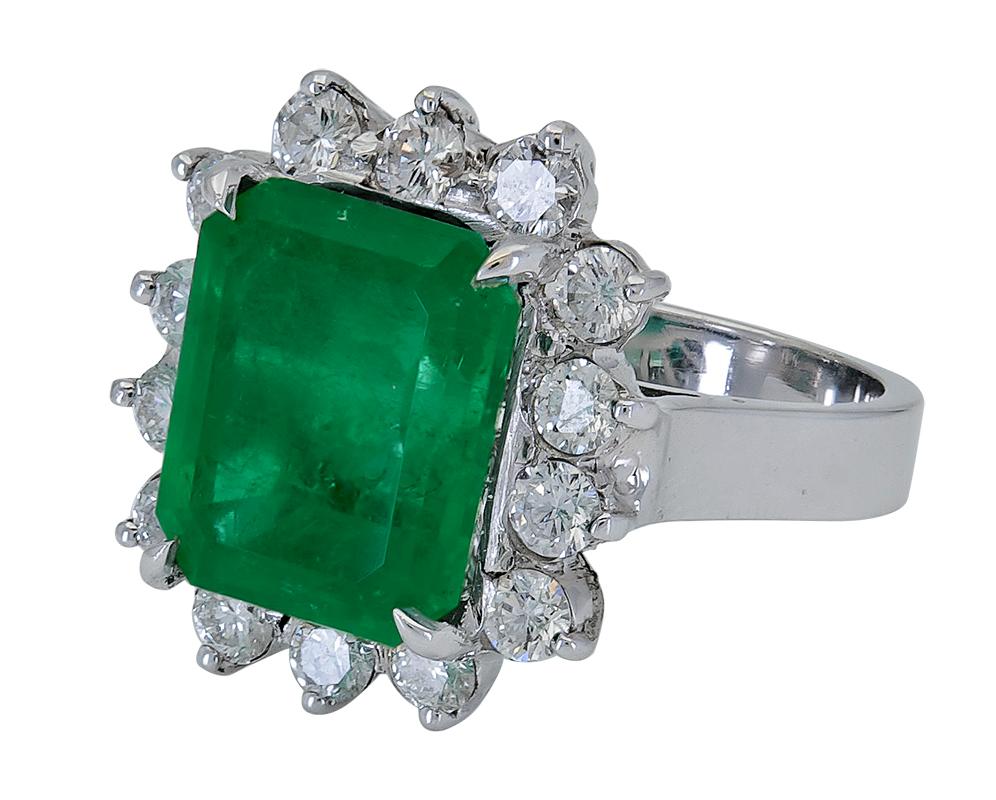 emerald flower engagement ring