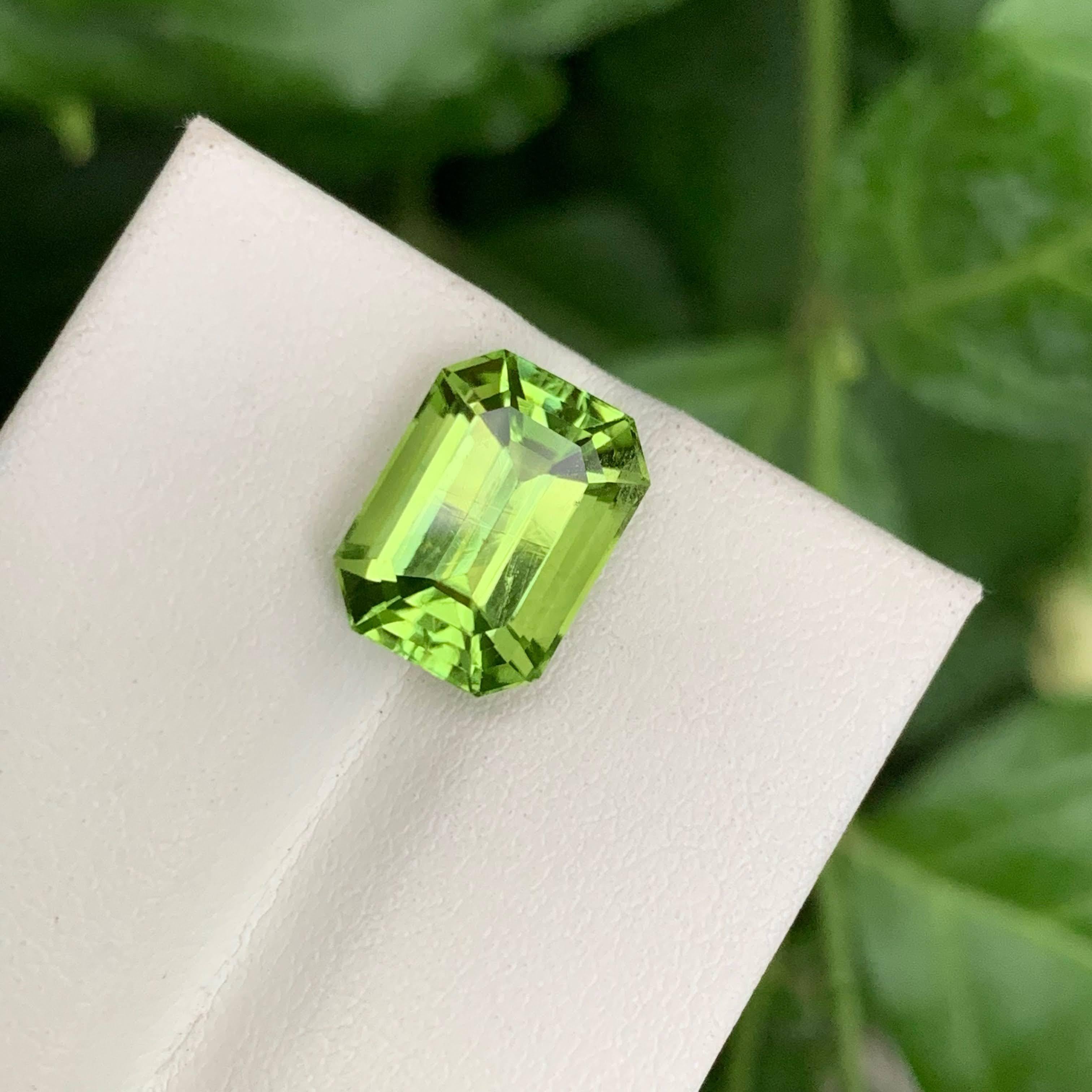 6.15 Carat Natural Loose Green Peridot Emerald Cut Natural Pakistani Gemstone For Sale 6