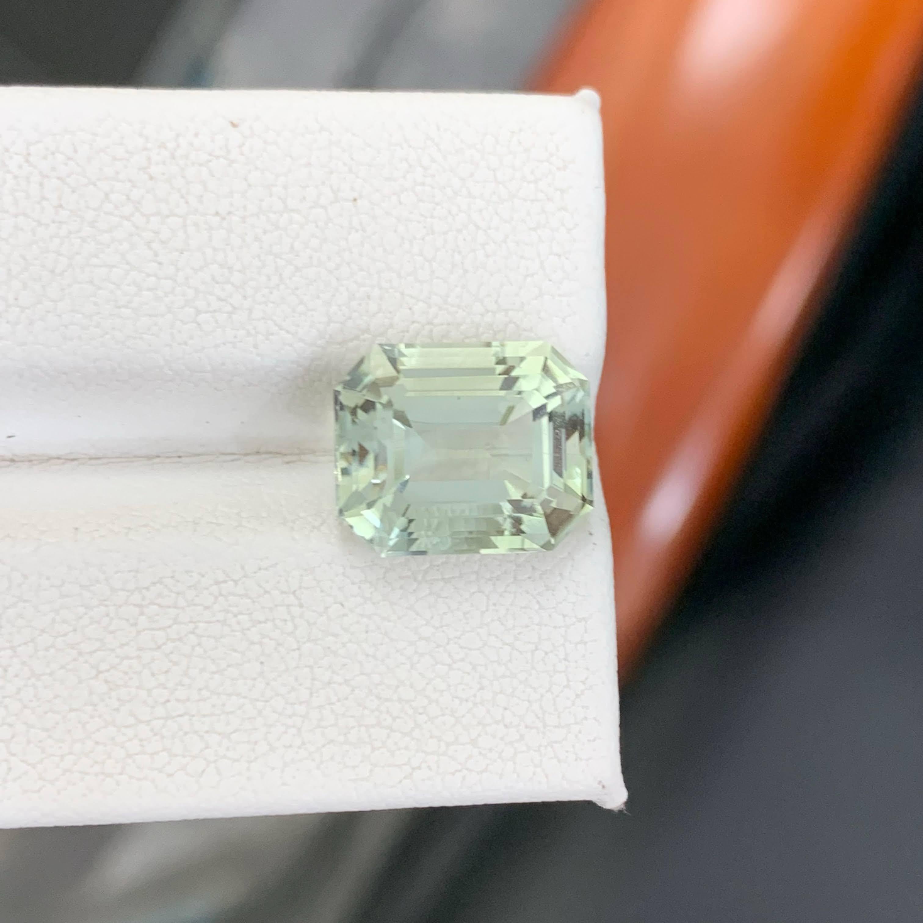 da uomo o donna 6.15 Carati Nature sciolti di ametista verdognola pietra tagliata a smeraldo Gemma africana in vendita