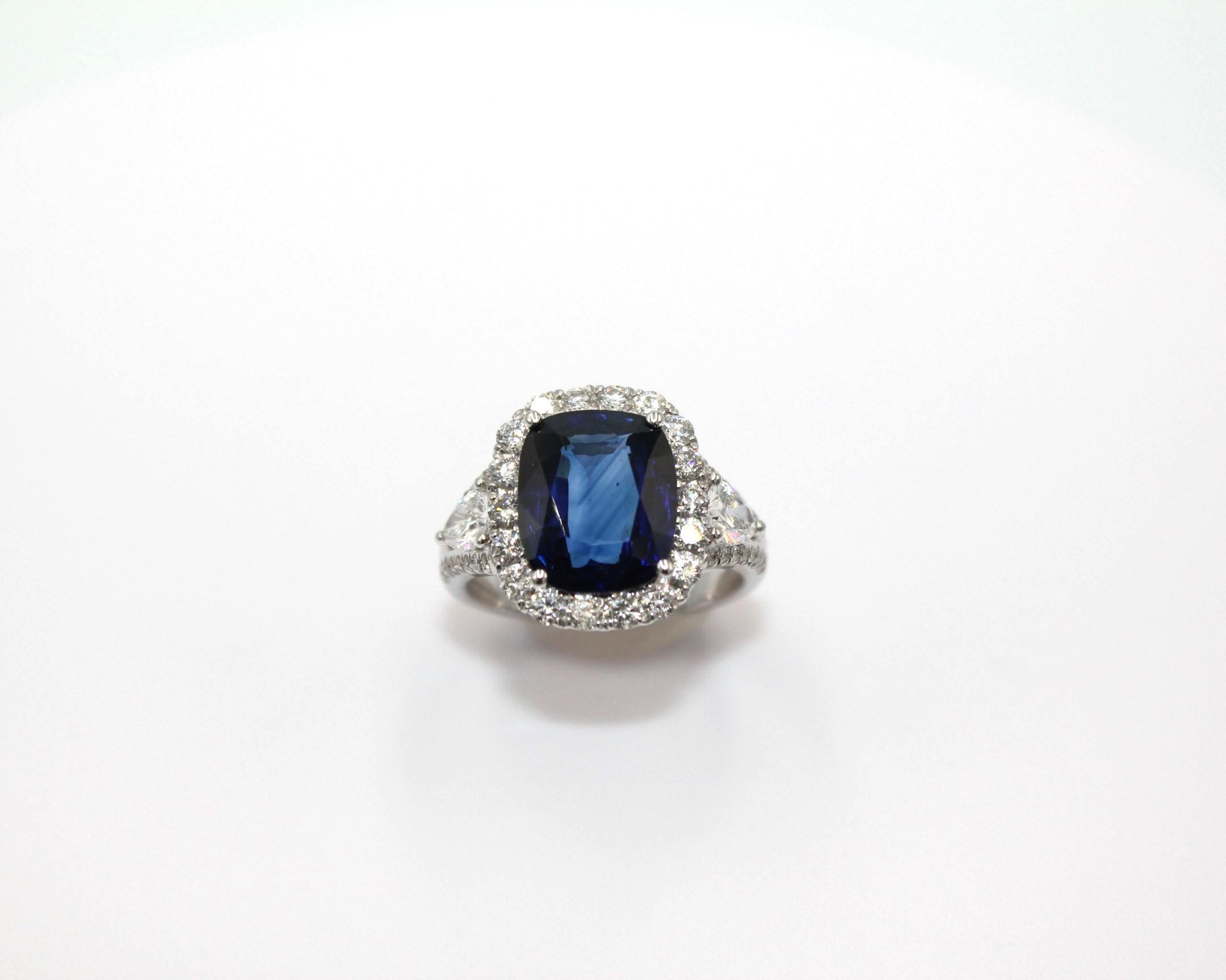 6.15 Carat Sapphire & Diamond Ring For Sale 4