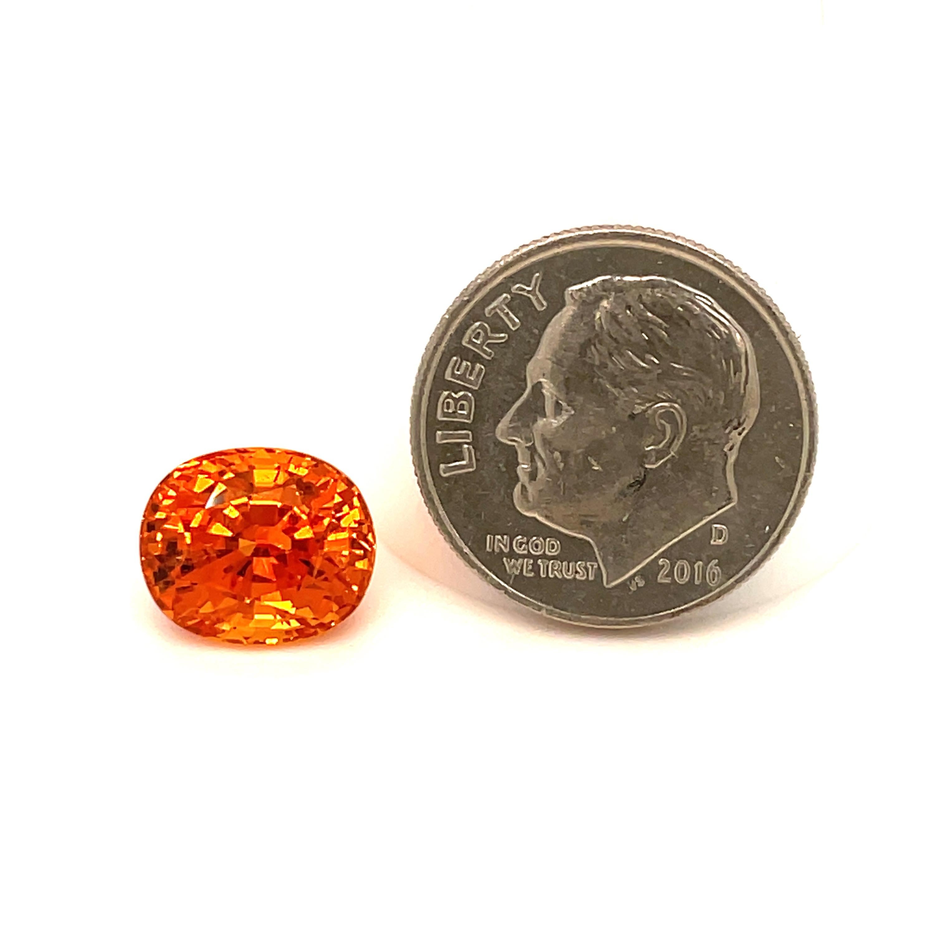 6.15 Carat Spessartite Mandarin Garnet Oval, Loose Unset Ring, Pendant Gemstone In New Condition For Sale In Los Angeles, CA