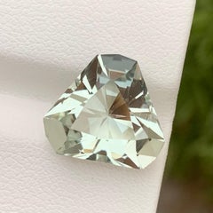 6.15 Carats Adorable Green Amethyst Trillion Cut Gemstone For Jewellery Making