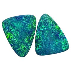 6,15 Karat Australischer Opal Paar Royal Green Flash mit blauem Farbspiel Edelstein