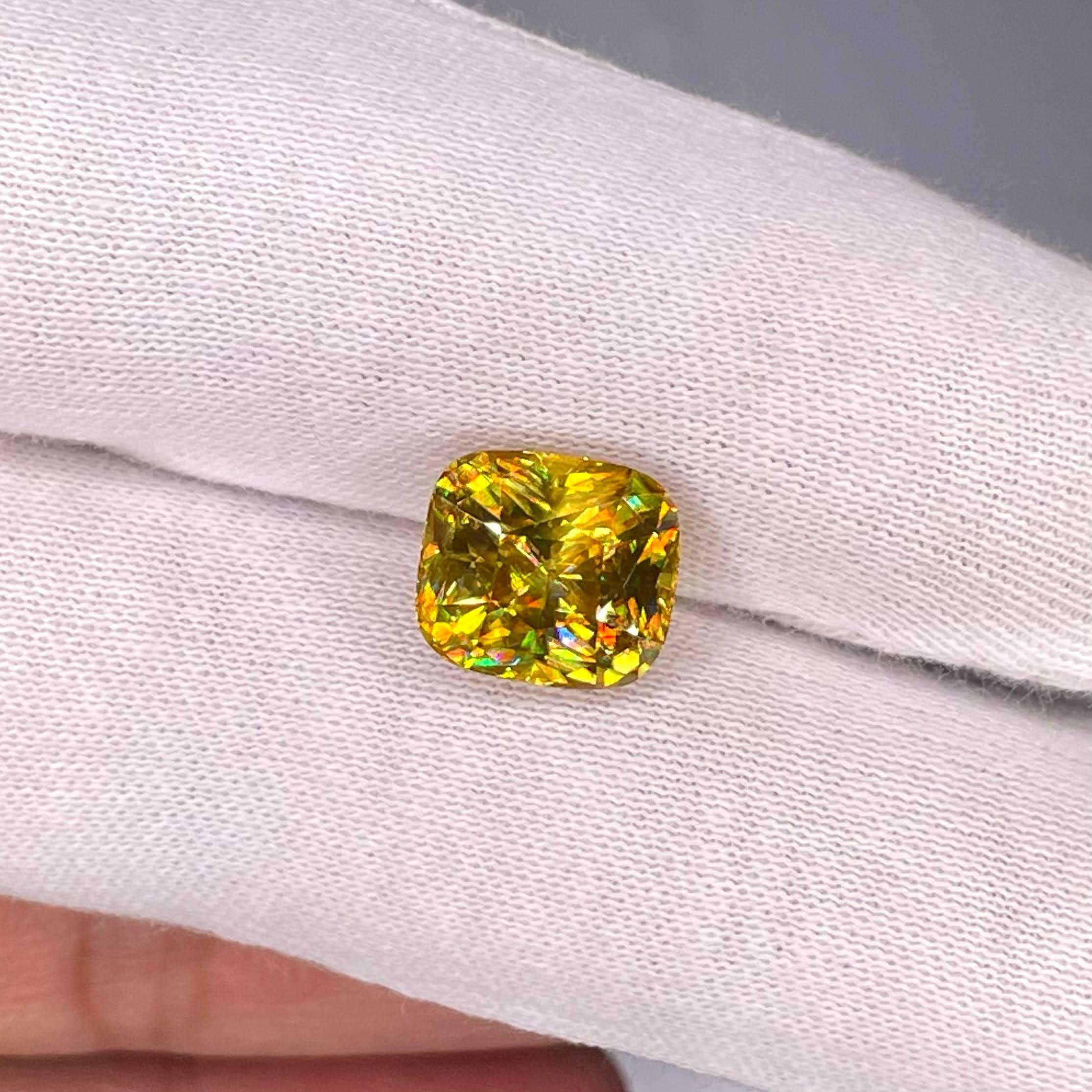 6.15 Carats Fine Quality Sphene Stone Fancy Cushion Cut Madagascar's Gemstone For Sale 1