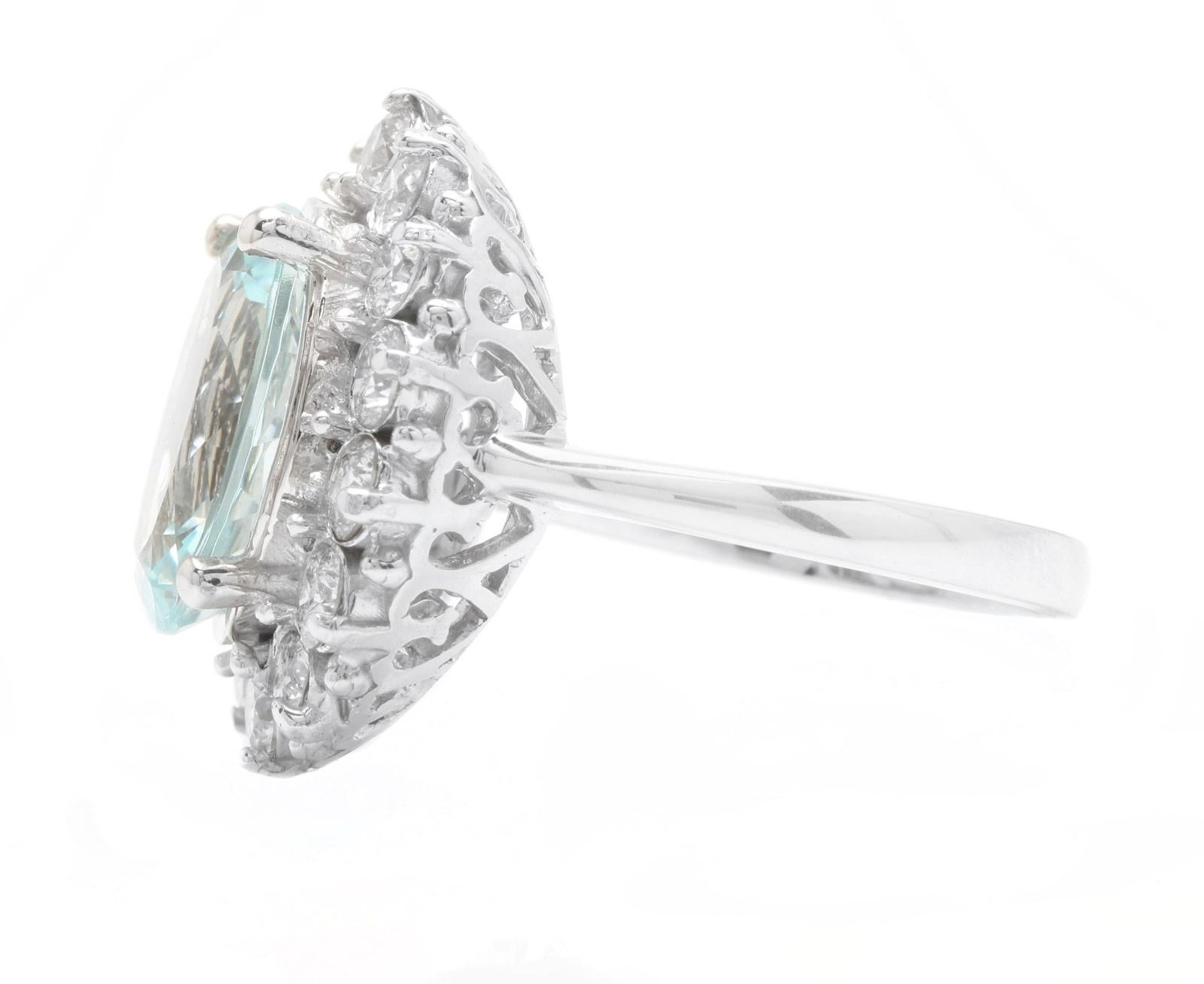 Mixed Cut 6.15 Carats Natural Aquamarine and Diamond 14k Solid White Gold Ring For Sale