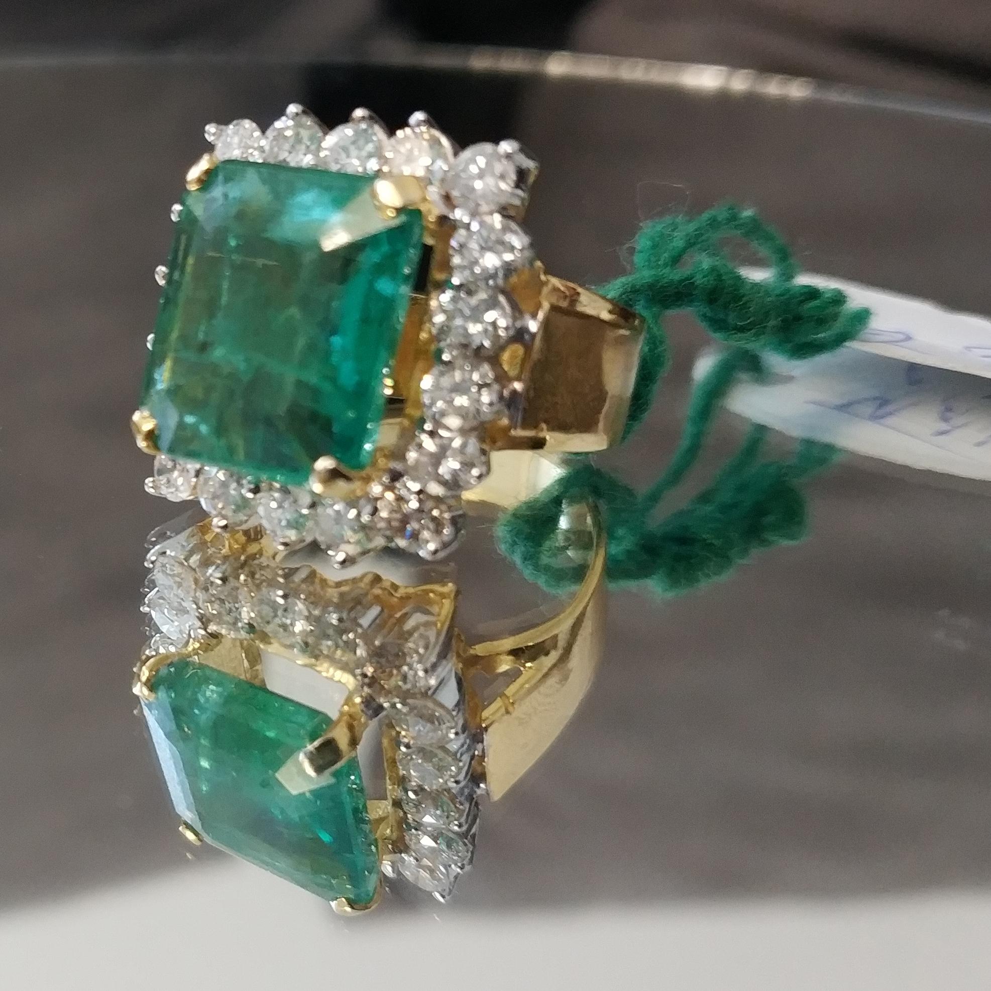 6.16 Carat Emerald 2.3 Carat Diamond Ring For Sale 7