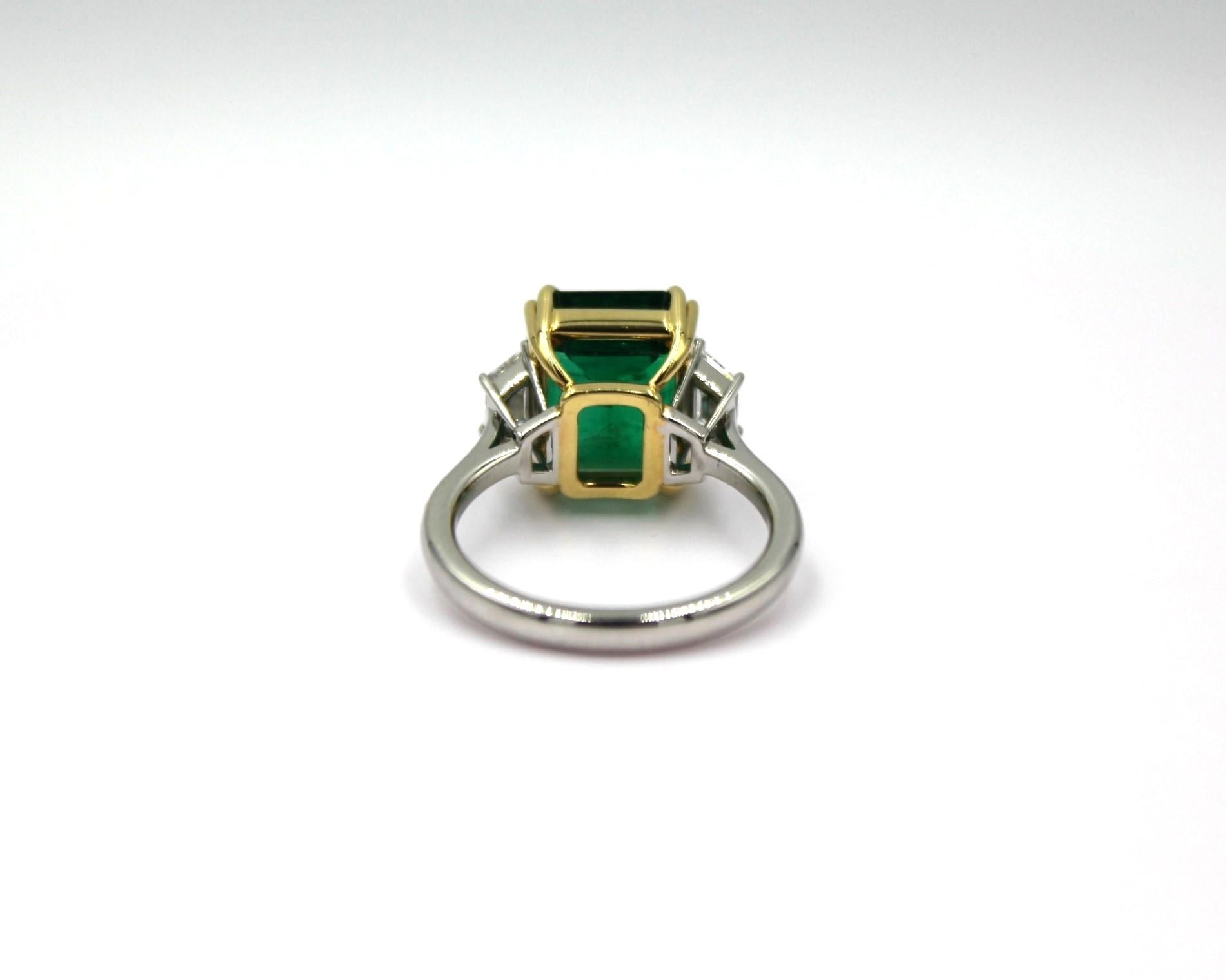 Women's 6.16 Carat Emerald Diamond Ring  For Sale