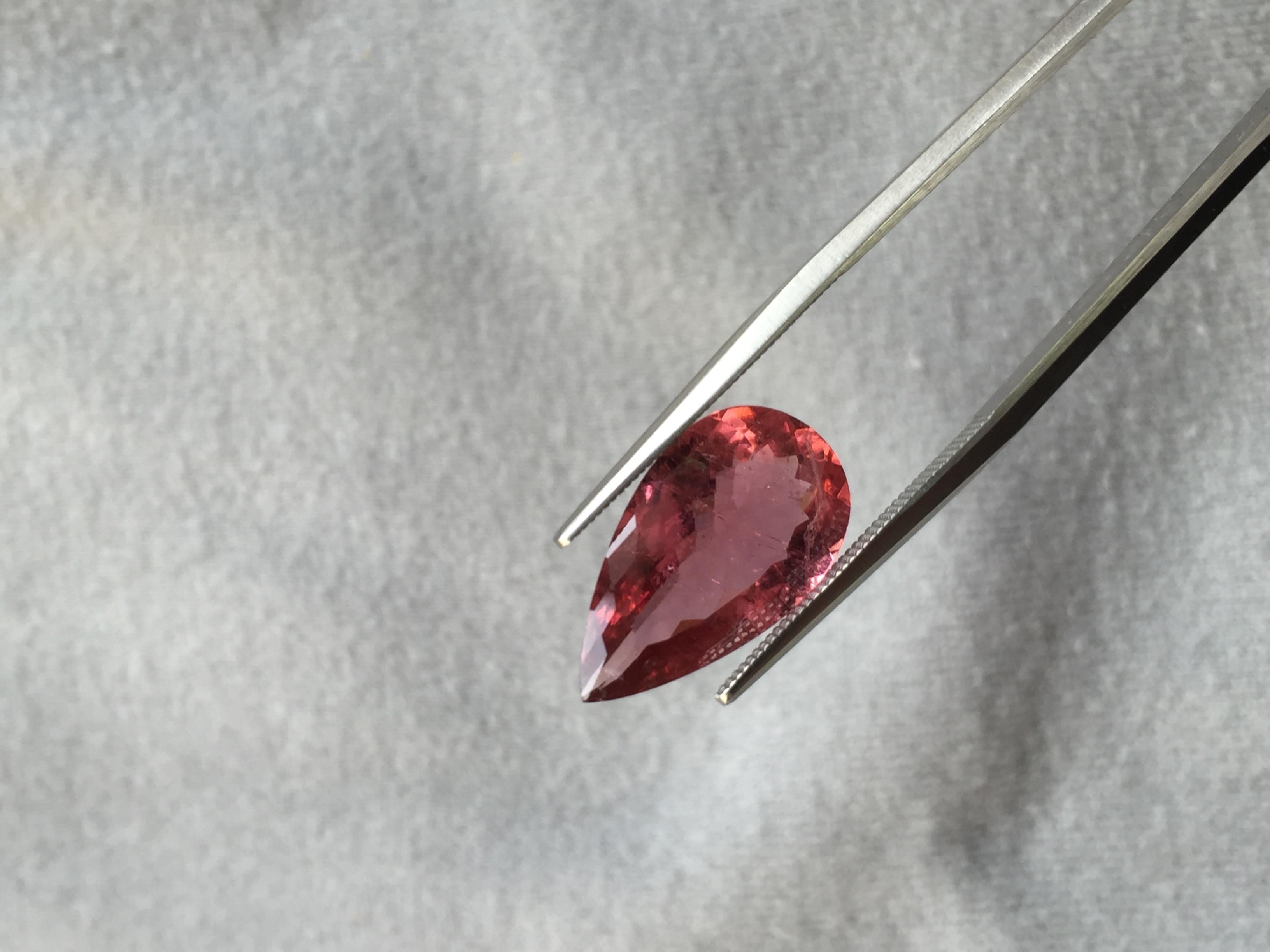 Turmalina rosa de 6.18 quilates talla pera para alta joyería Art Decó en venta