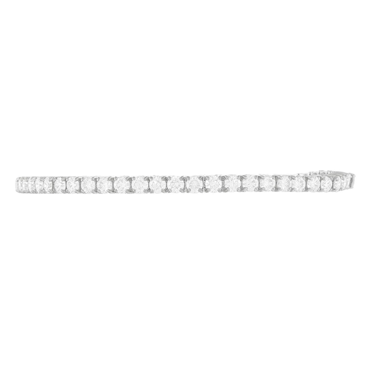 Bracelet ligne de diamants d'un poids total de 6,18 carats 5