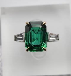 6.18ct Zambian Emerald Ring with Baguette Diamonds, Gübelin Certified