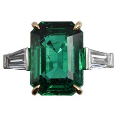 6.18ct Zambian Emerald Ring with Baguette Diamonds, Gübelin Certified