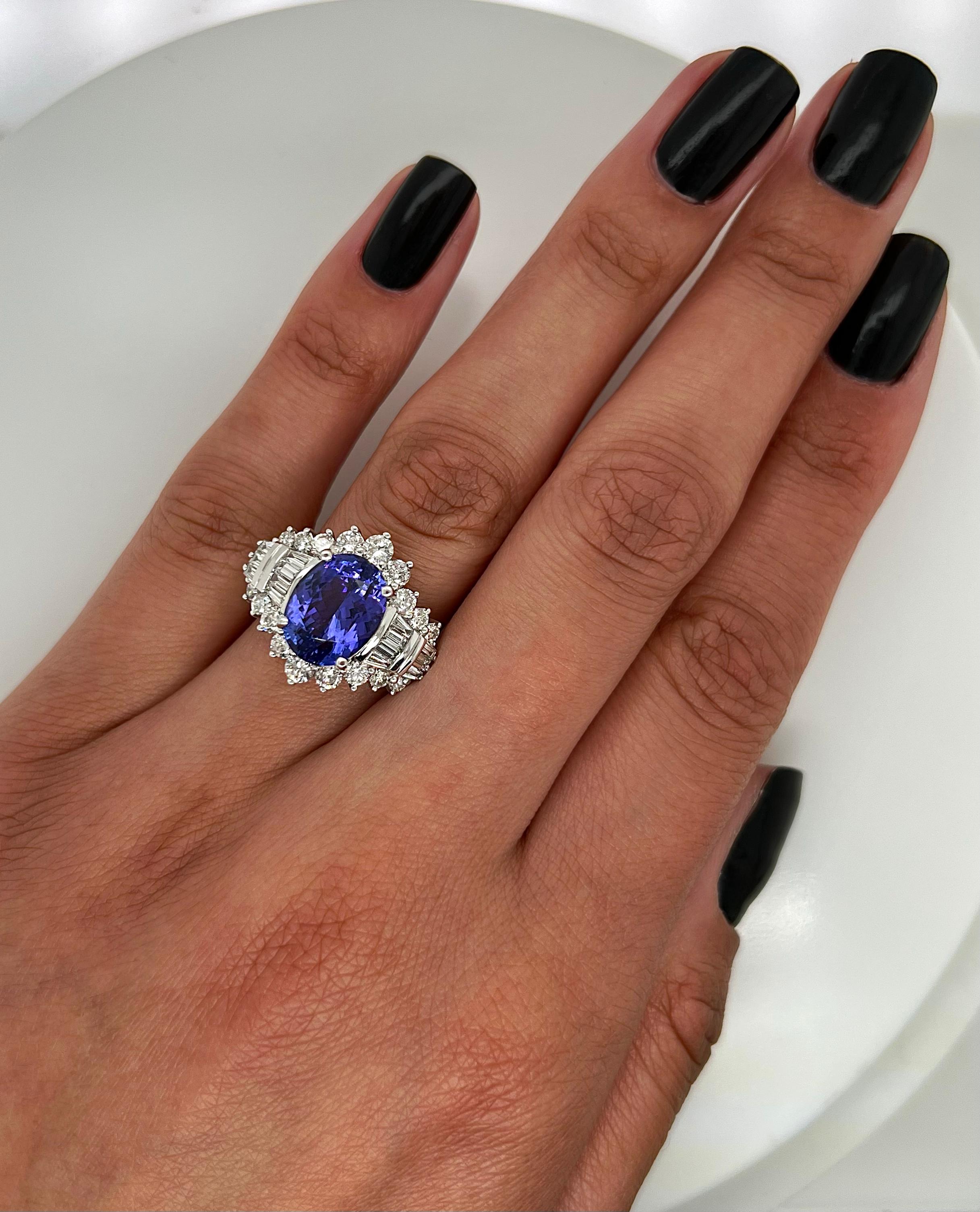 6.18 Total Carat Tanzanite and Diamond Ladies Engagement Ring in 14K White Gold In New Condition For Sale In New York, NY