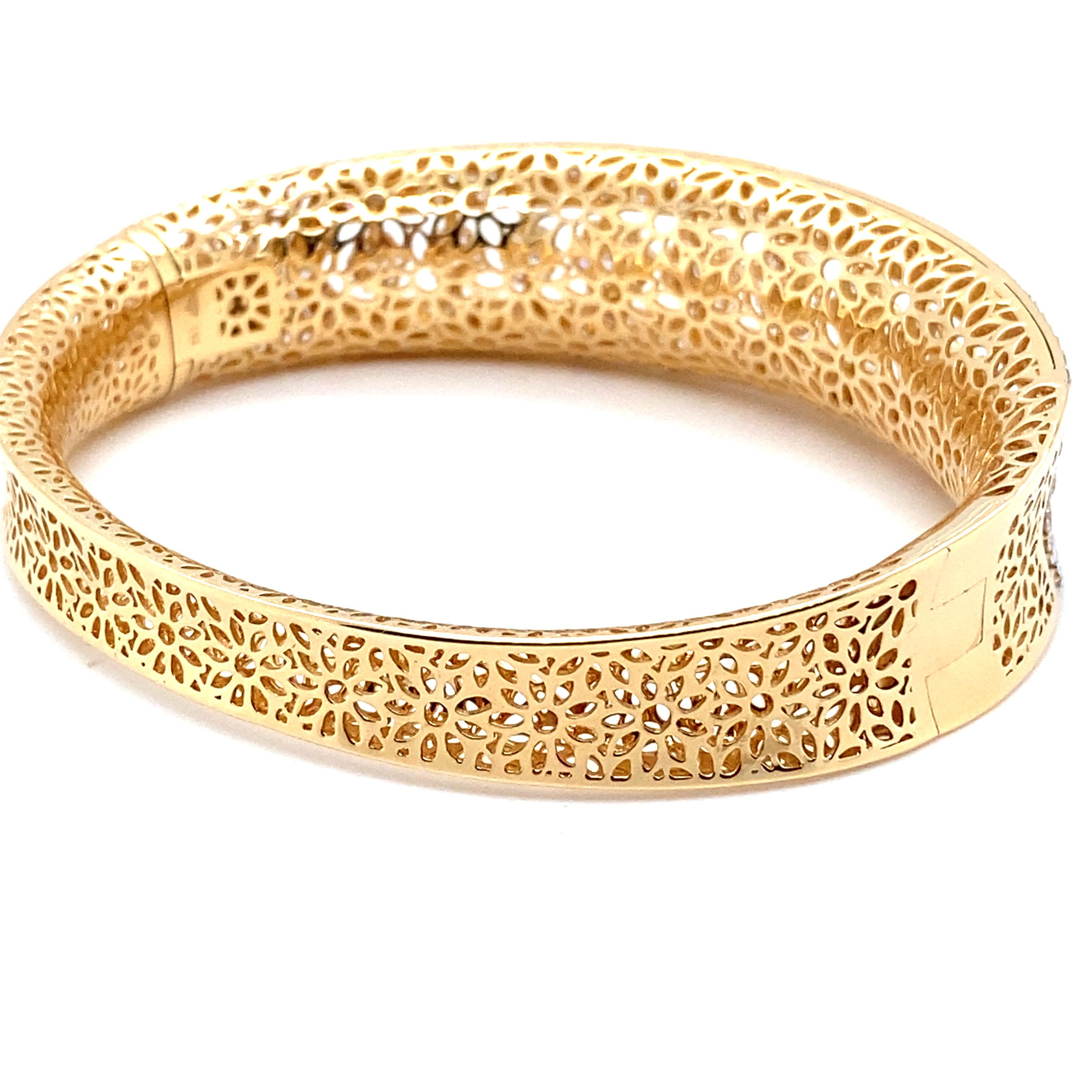 6.19 Carat Diamond Yellow Gold Cuff Bracelet For Sale 6