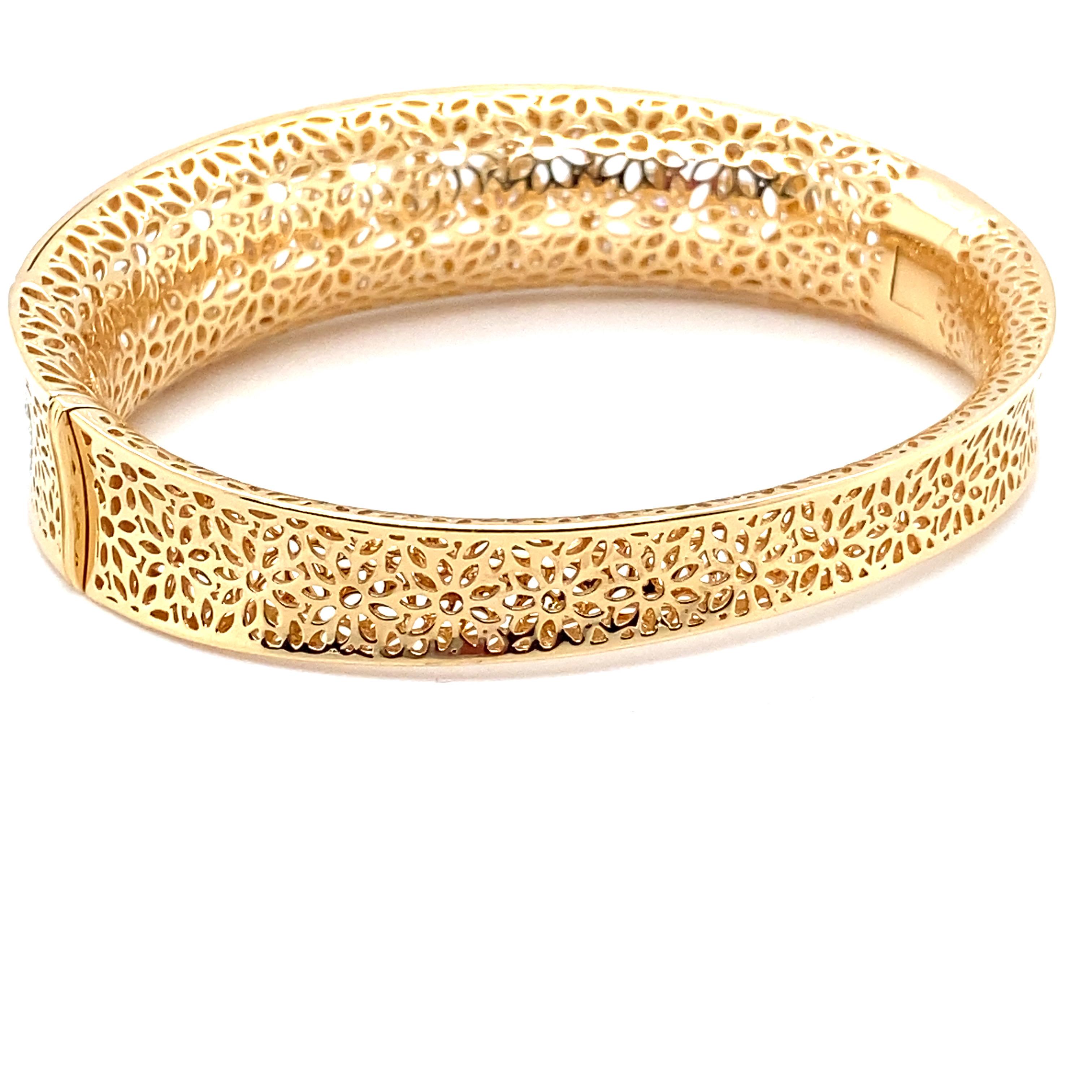6.19 Carat Diamond Yellow Gold Cuff Bracelet For Sale 9