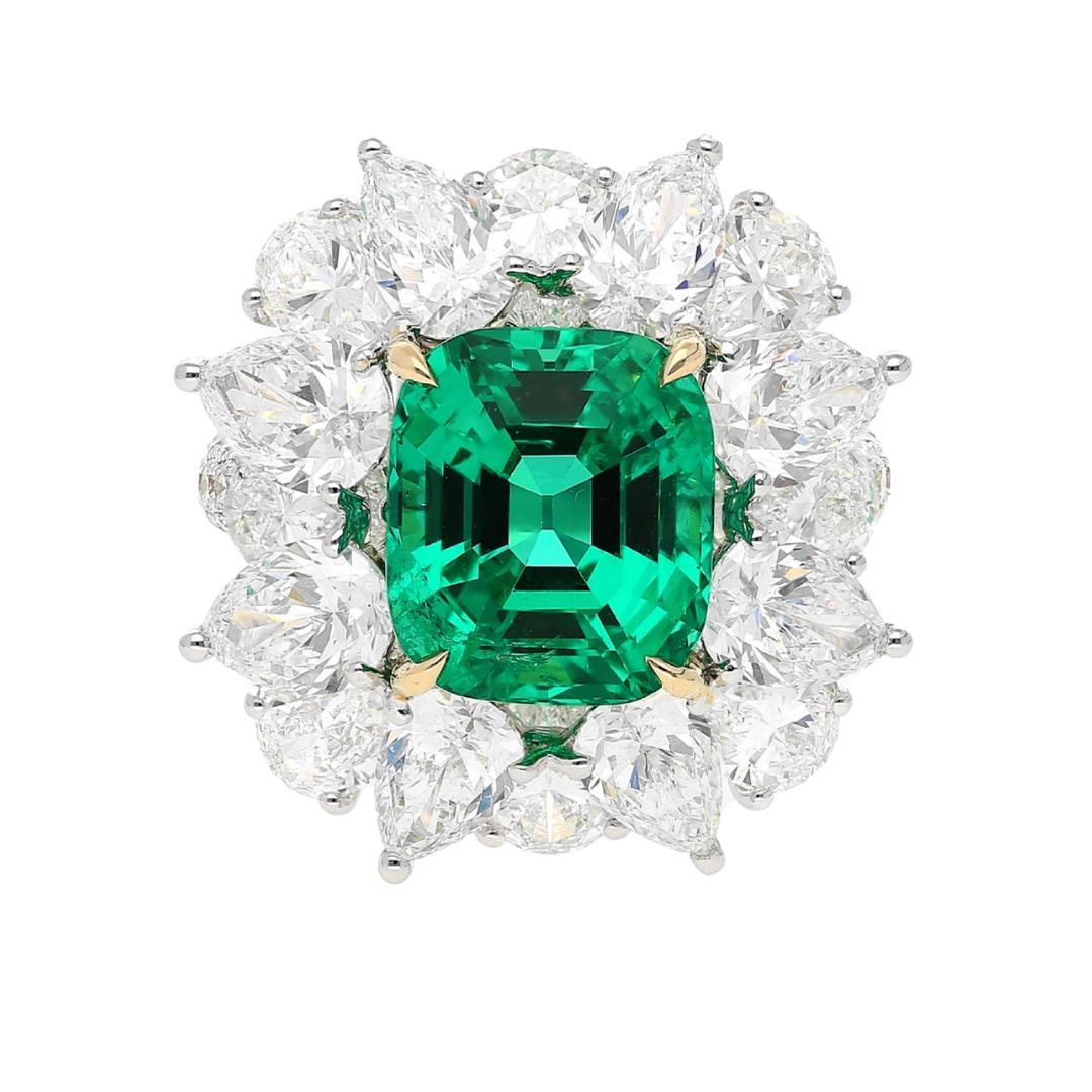 Cushion Cut 6.19 Carat No Oil Colombian Emerald Ring AGL Certified For Sale