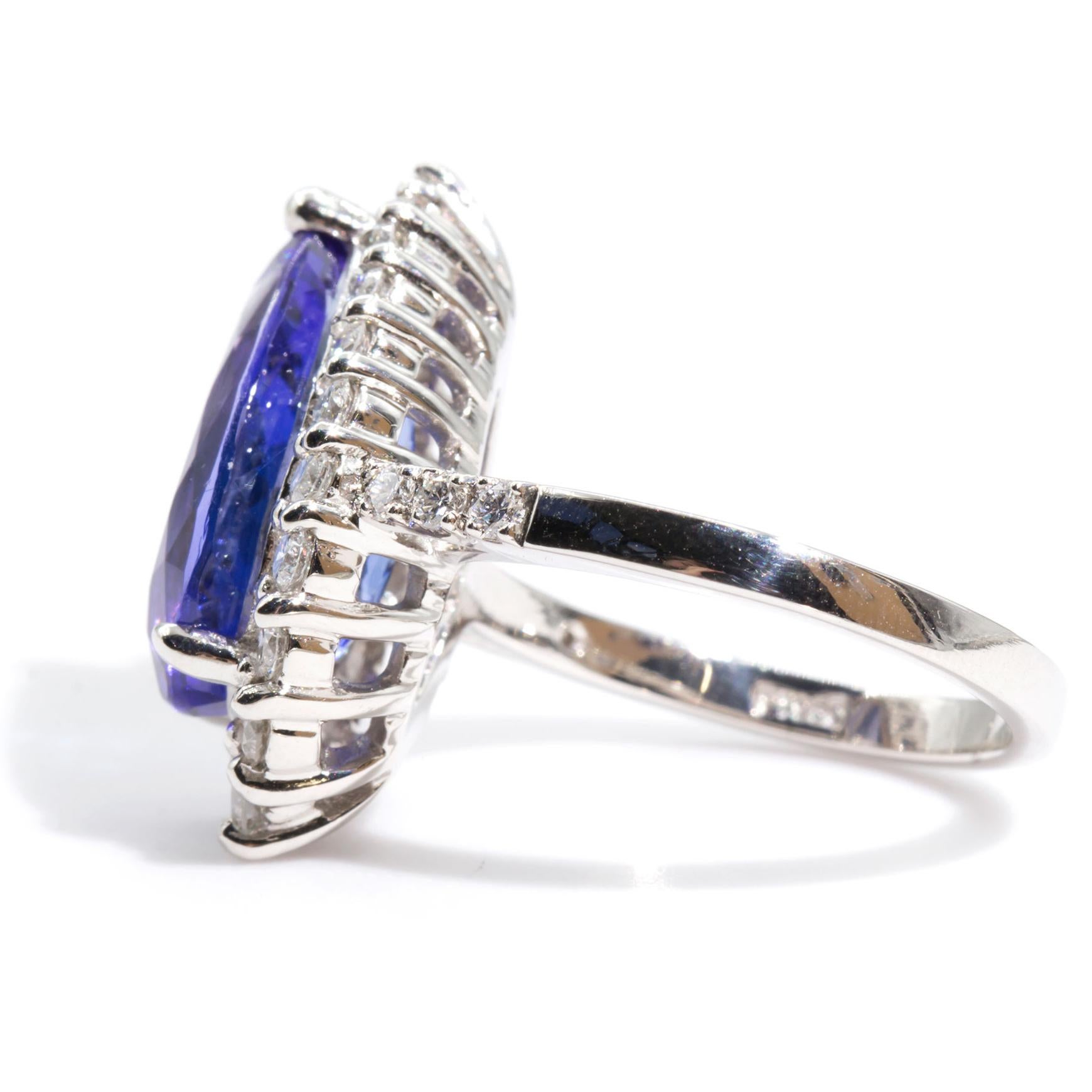 6.19 Carat Pear Tanzanite with 0.86 Carats Round Diamond Platinum Cocktail Ring For Sale 2