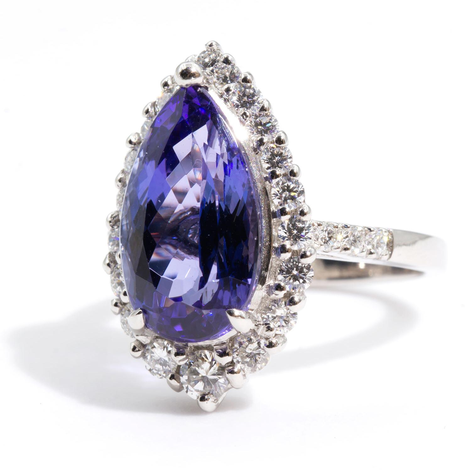 6.19 Carat Pear Tanzanite with 0.86 Carats Round Diamond Platinum Cocktail Ring For Sale 3