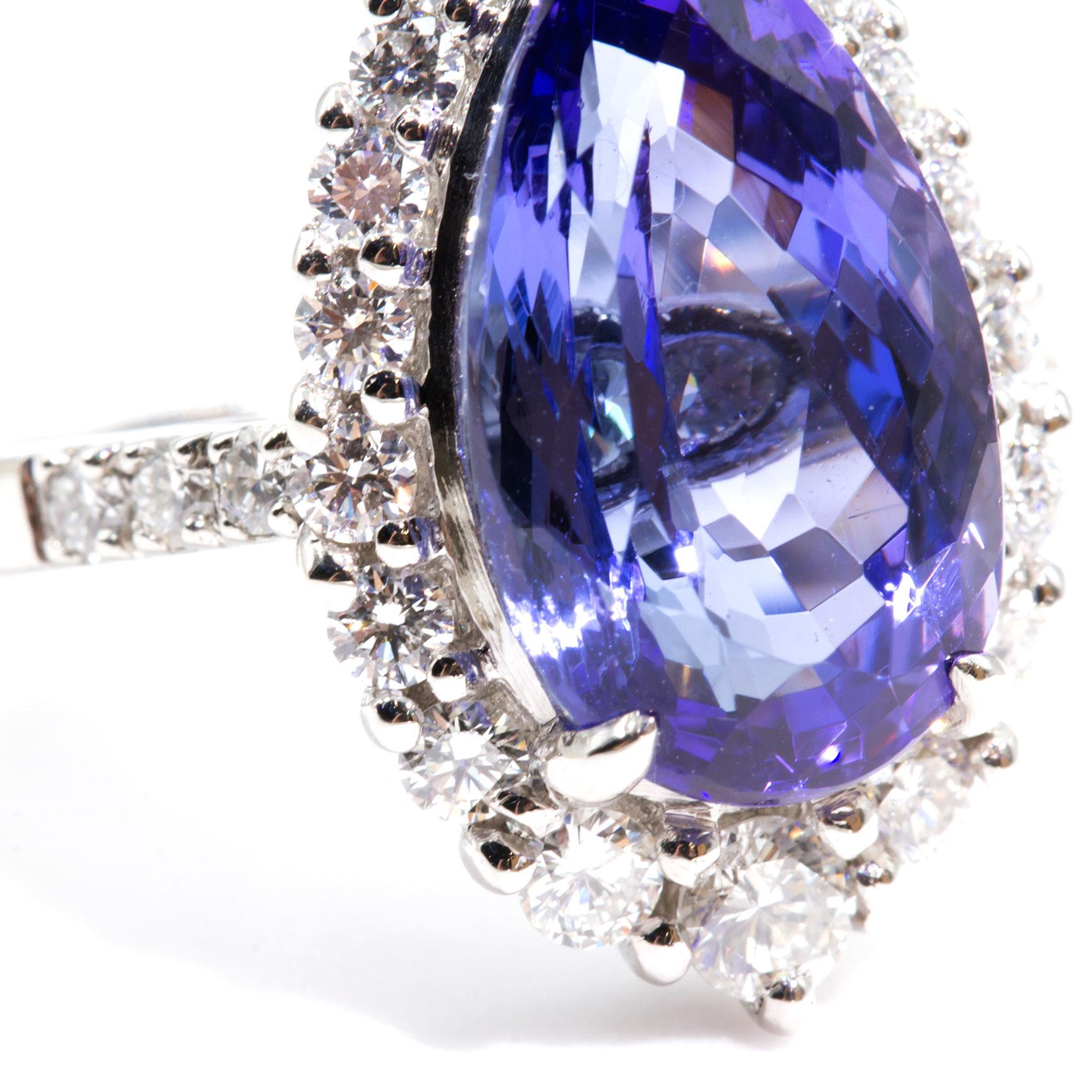 6.19 Carat Pear Tanzanite with 0.86 Carats Round Diamond Platinum Cocktail Ring For Sale 5