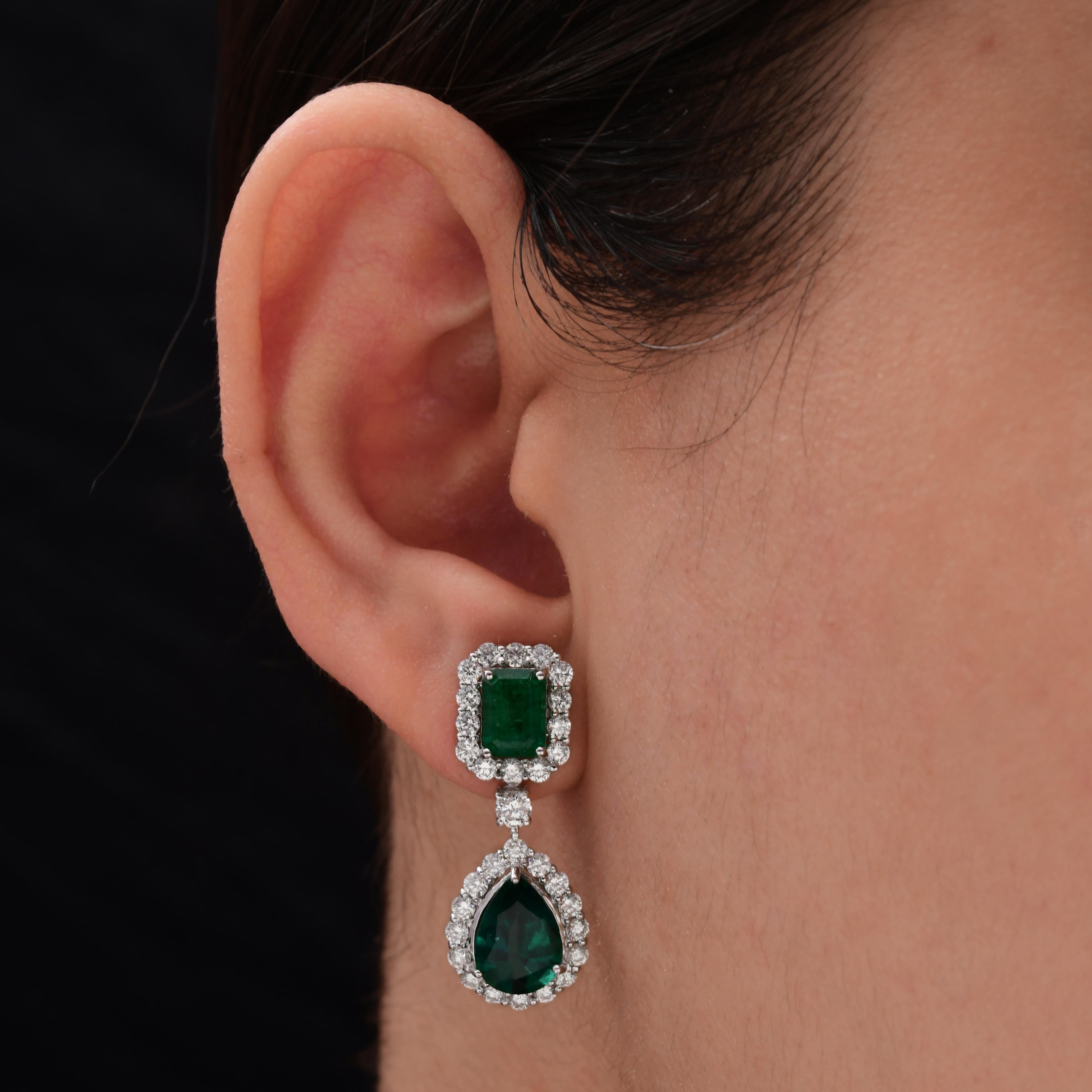6,19 Karat sambischer Smaragd 1,99 Karat SI/H Diamant-Ohrringe 18 Karat Weißgold im Zustand „Neu“ im Angebot in Diera, Dubai