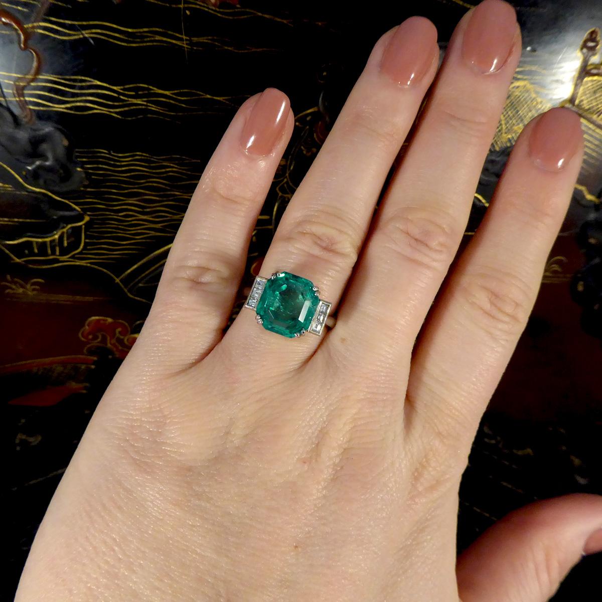 Women's or Men's 6.19ct Octagonal Cut Columbian Emerald and Diamond Ring Platinum with Gem Cert For Sale