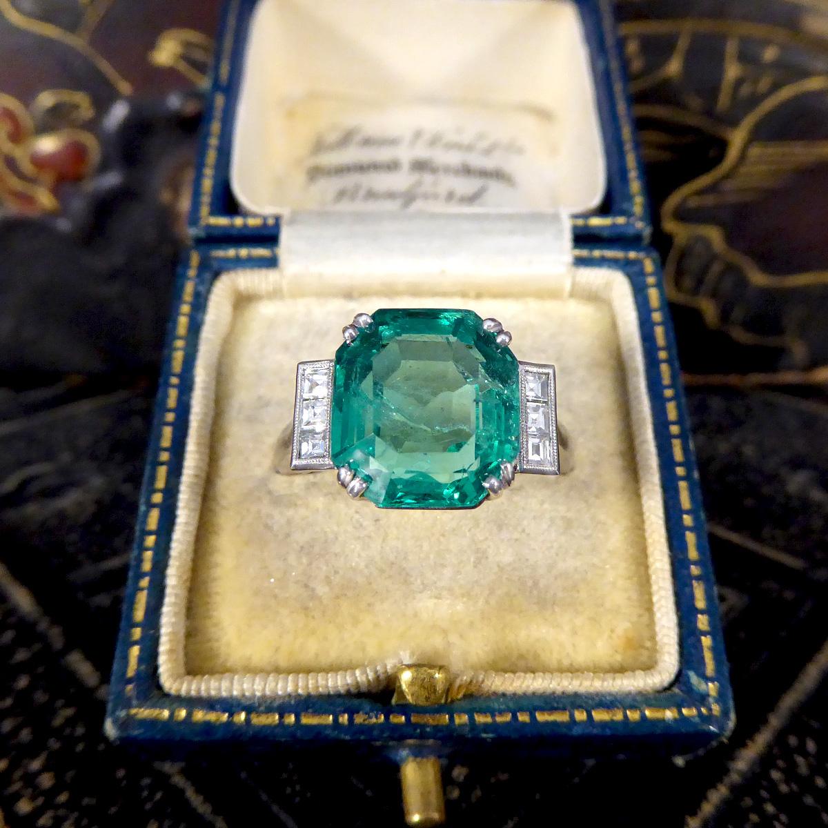 6.19ct Octagonal Cut Columbian Emerald and Diamond Ring Platinum with Gem Cert For Sale 1