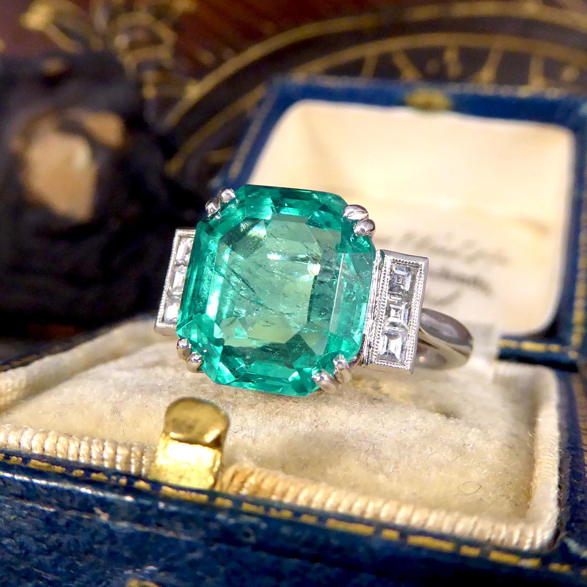 6.19ct Octagonal Cut Columbian Emerald and Diamond Ring Platinum with Gem Cert For Sale 2