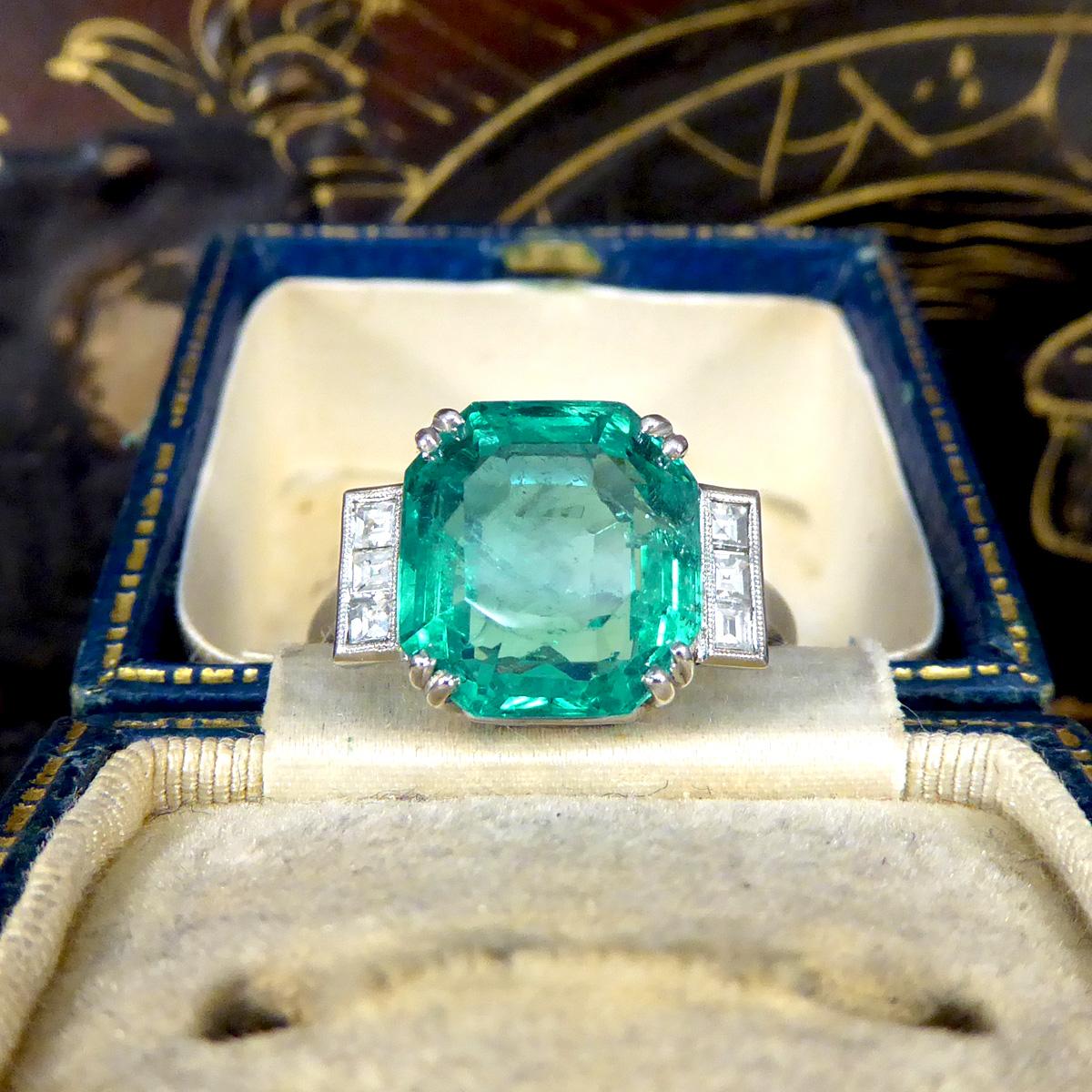 6.19ct Octagonal Cut Columbian Emerald and Diamond Ring Platinum with Gem Cert For Sale 3