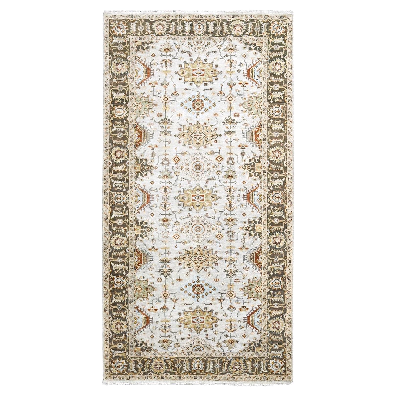 Tappeto orientale 6'1 "x11'10" beige e marrone Karajeh Design annodato a mano in lana in vendita