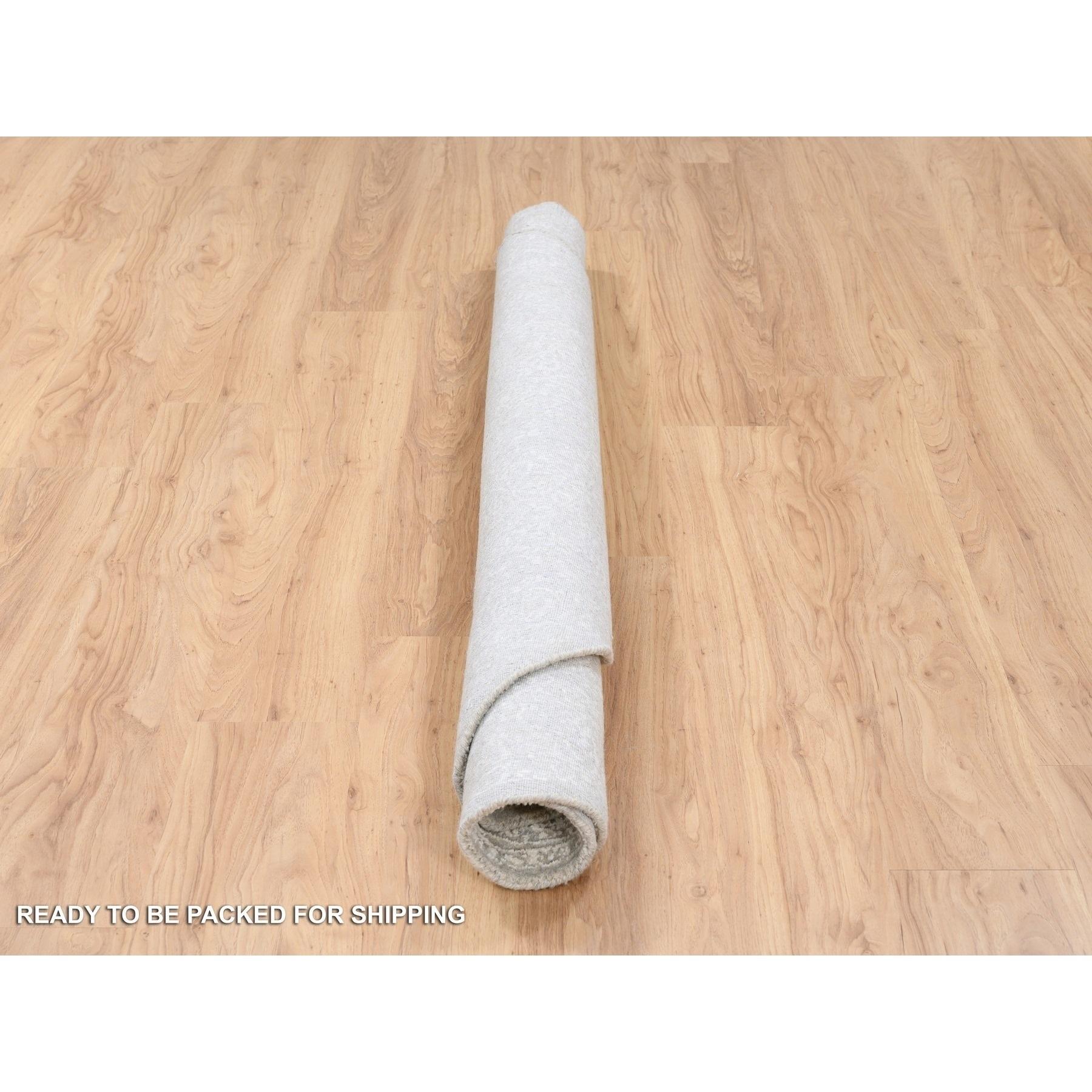 Alfombra Redonda de Jacquard Fino Tejido a Mano de Lana y Seda Beige de 1,80 x 1,80 cm en Nuevo estado para la venta en Carlstadt, NJ