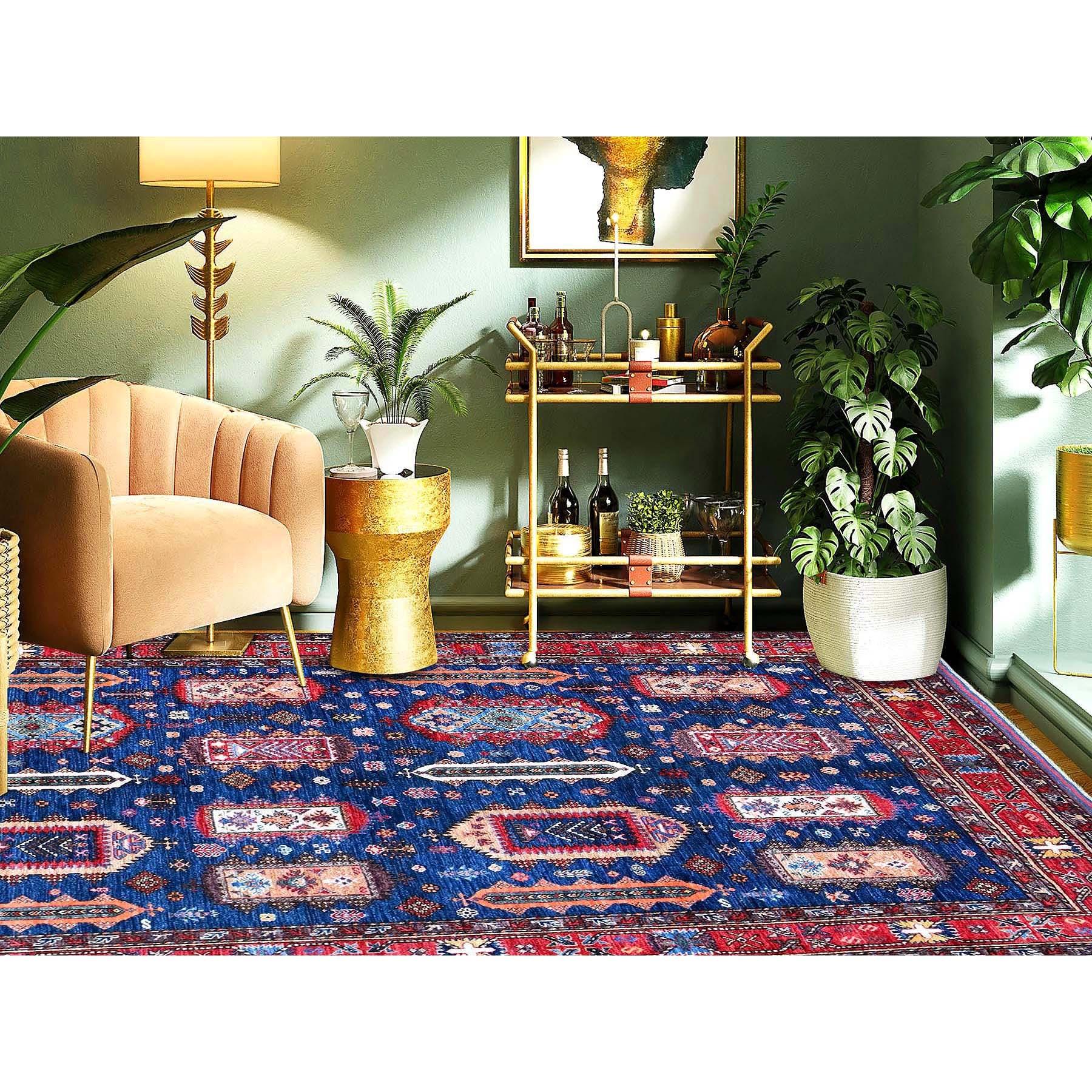 Opalblau, afghanischer Ersari mit türkischem Knoten, kaukasisches Design Revival, handgeknüpft, pflanzliche Farbstoffe, weiche und samtige Wolle, dicht gewebt, Orientteppich
Primäre MATERIALIEN: Wolle
Latex: Kein Flor 
Höhe: 0,25 Zoll
Stil: