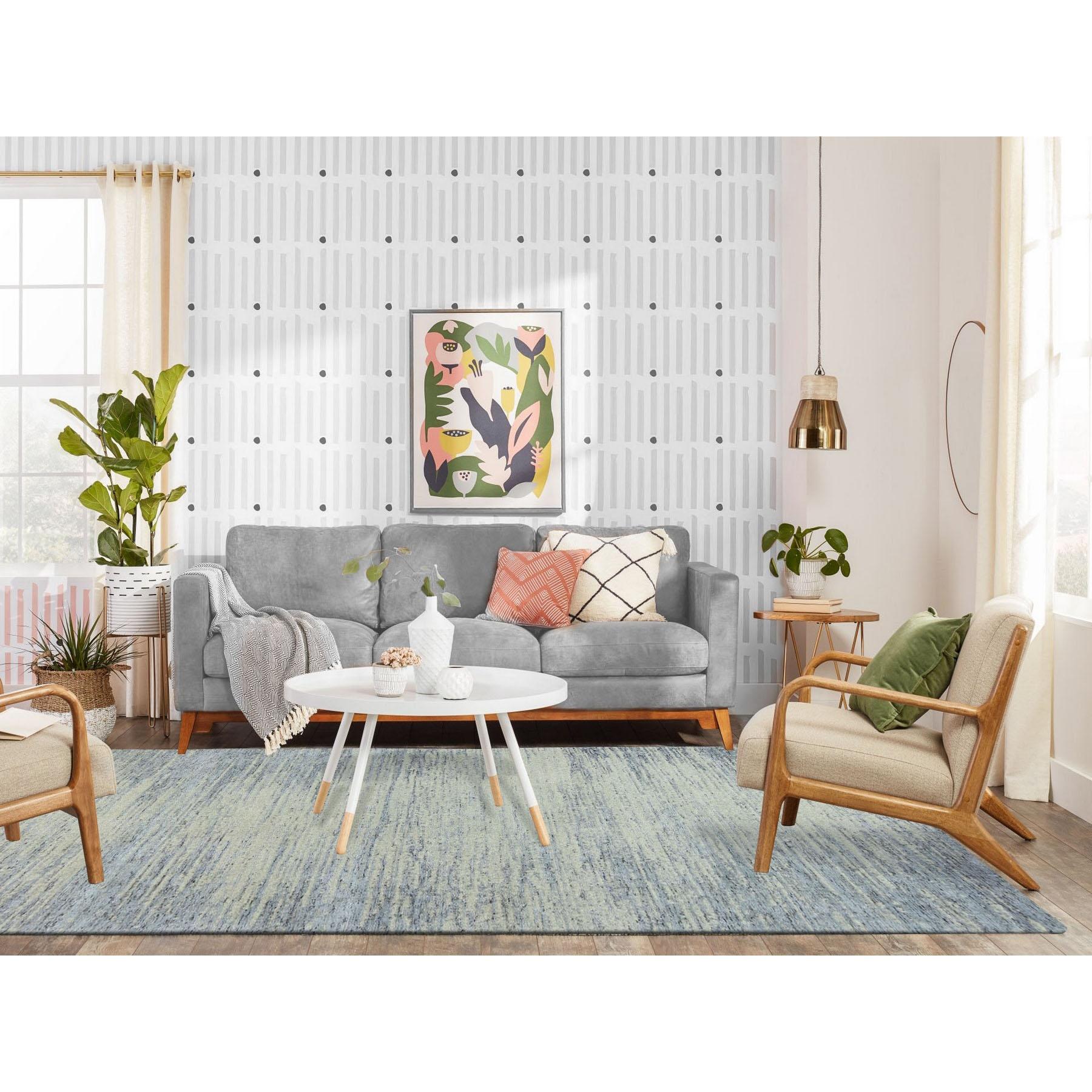 Ésta es una auténtica alfombra oriental jacquard gris claro tejida a mano con lana natural y seda de origen vegetal. Ha sido tejida durante meses y meses con técnicas artesanales centenarias por expertos artesanos.
Materiales primarios: Lana
Látex: