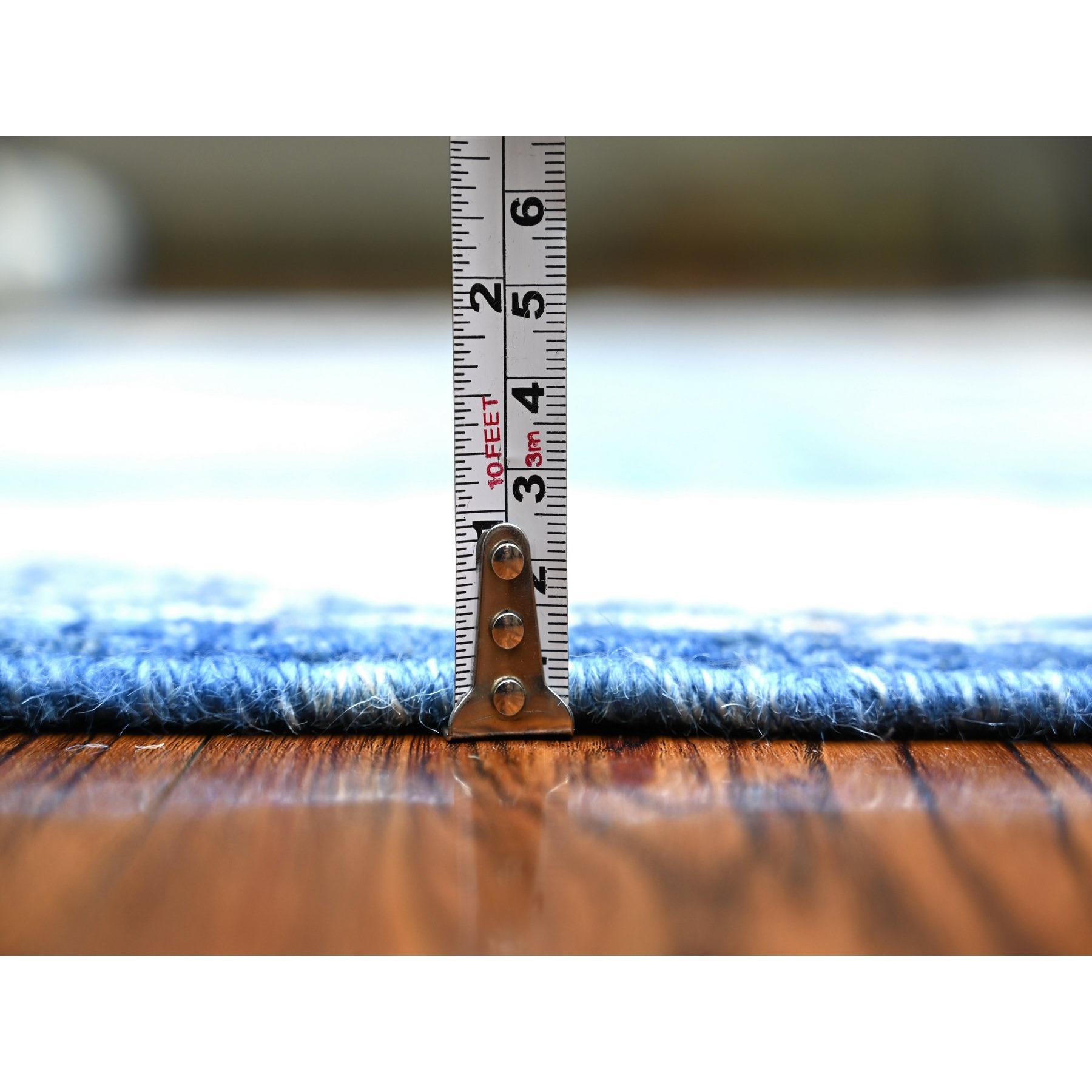 Hand-Knotted 6'1