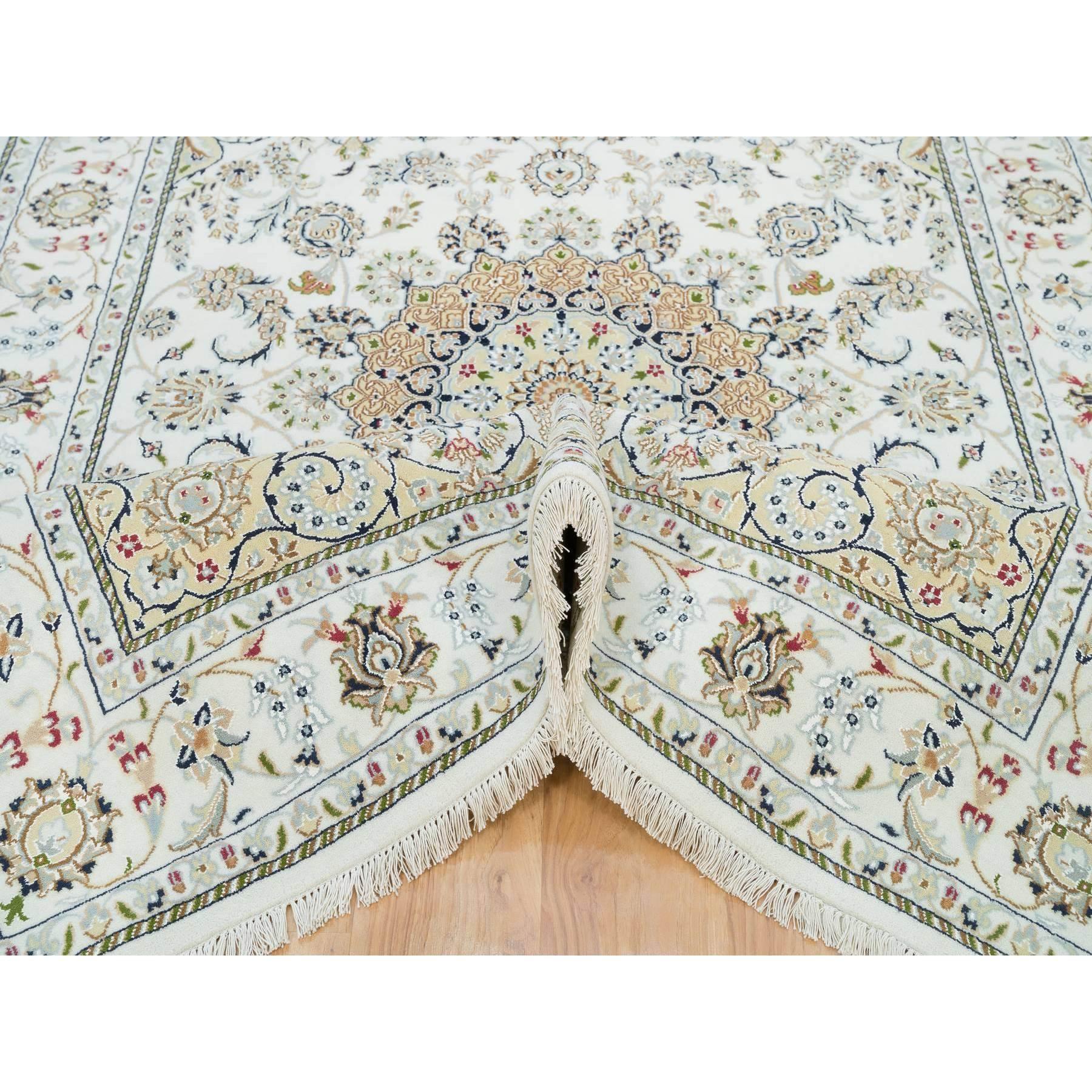 Hand-Knotted 6'1