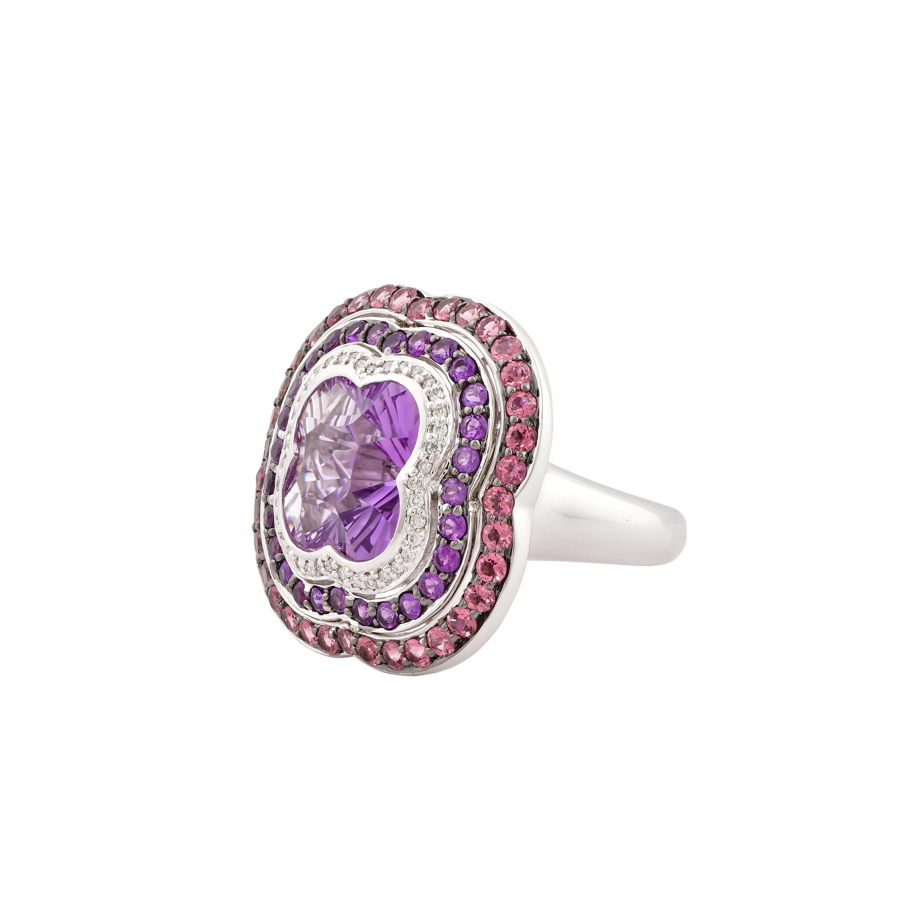 Sunita Nahata Ring aus 14kWG mit 6,20 Karat Amethyst, rosa Turmalin und Diamanten (Zeitgenössisch)