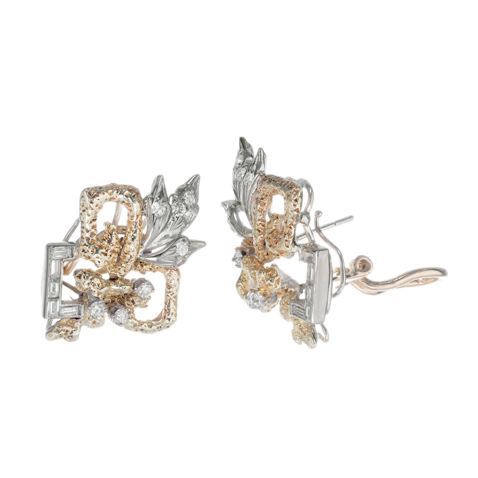Taglio rotondo Orecchini a clip in oro bianco giallo con diamante da .62 carati in vendita