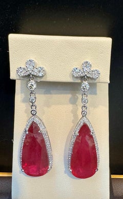 62 Karat natürlicher birnenförmiger Tropfenrosa Turmalin & Diamant Cocktail-Ohrring, 14 Kt Gold