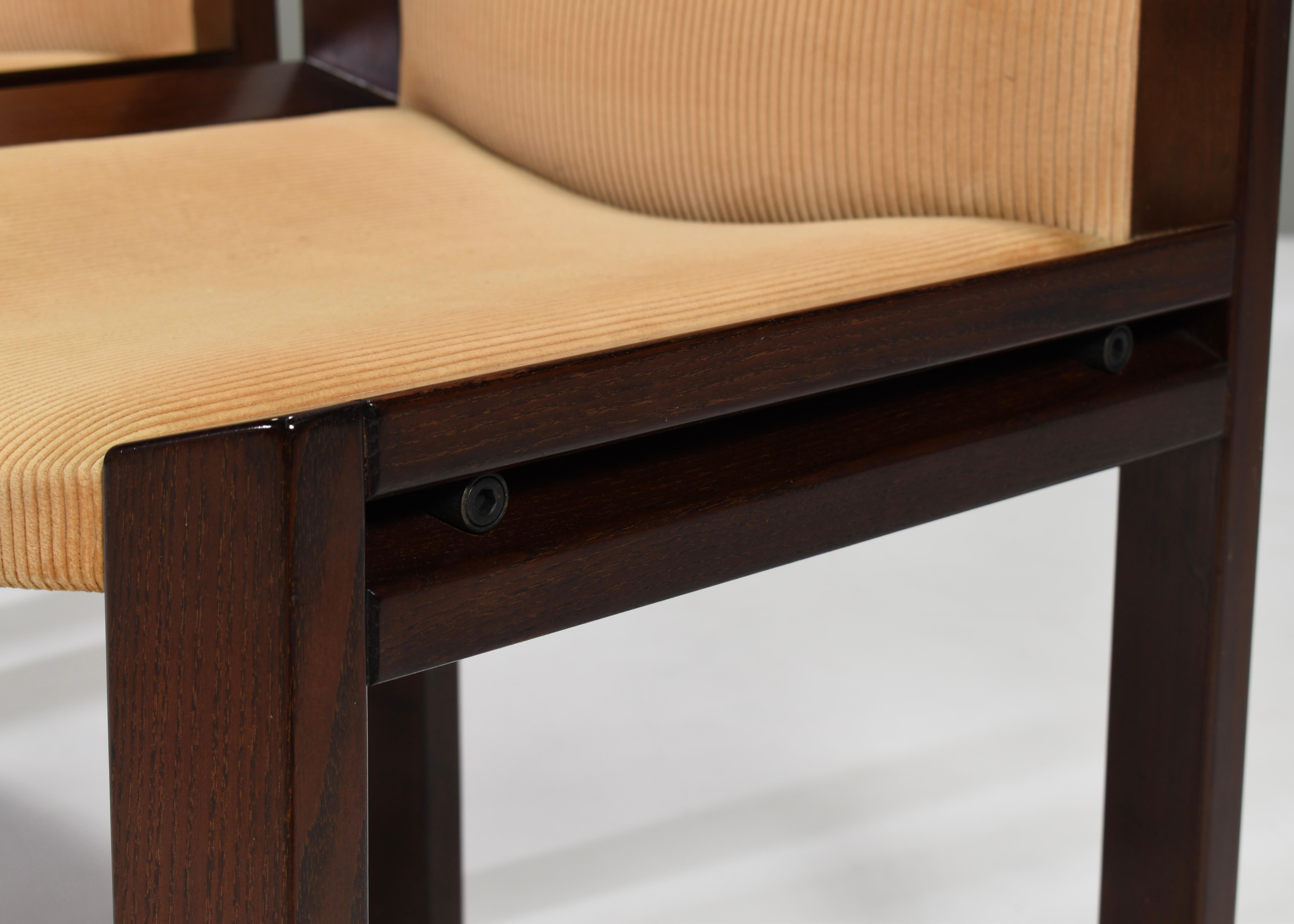 Fabric 6+2 Original Joe Colombo model 300 Dining Chairs for POZZI, Italy - 1960's For Sale