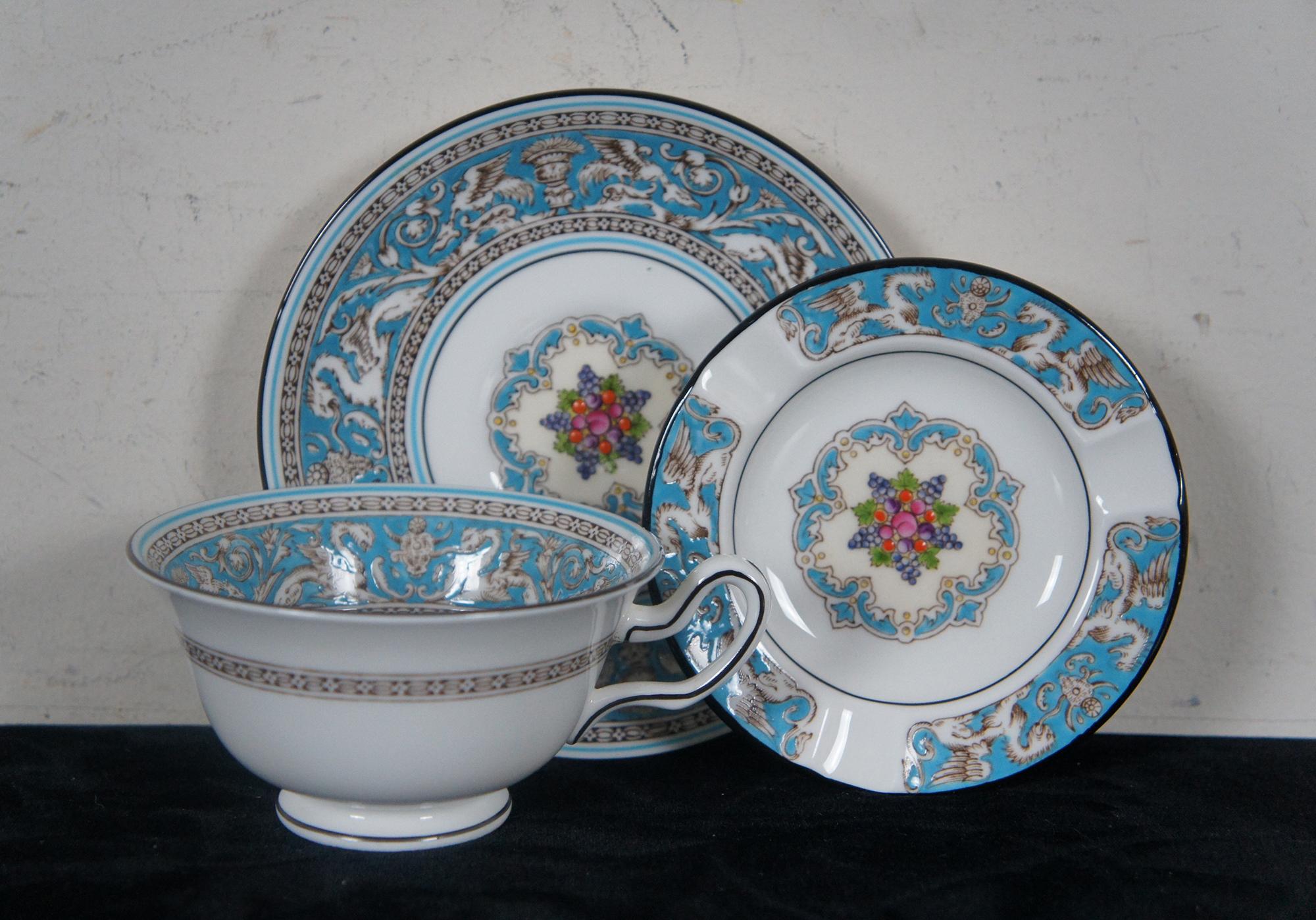 Porcelain 62 Pc Wedgwood Bone China Florentine W2714 Turquoise Dinnerware Set Vintage