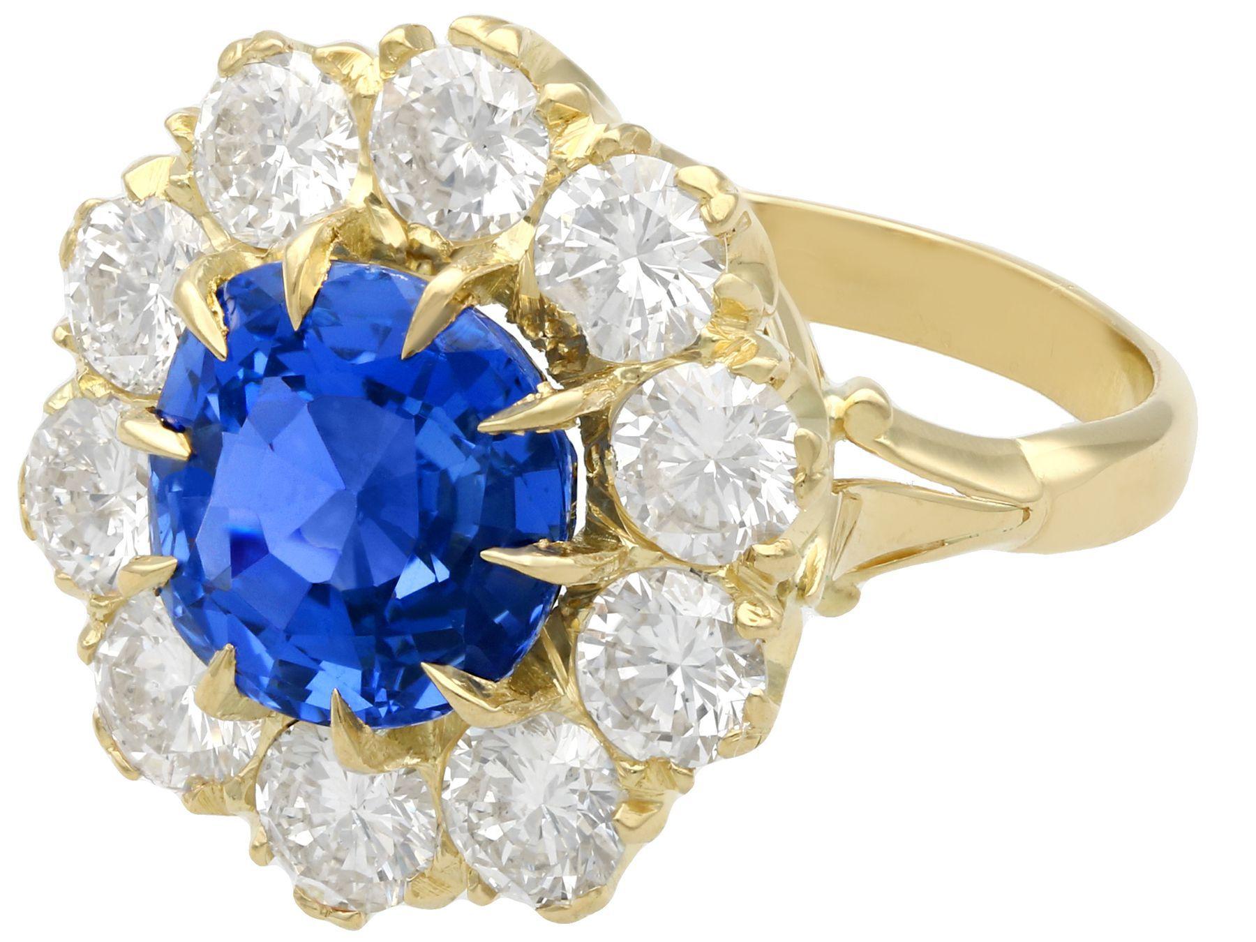6.20 Carat Ceylon Sapphire and 3.20 Carat Diamond Gold Cluster Ring In Excellent Condition In Jesmond, Newcastle Upon Tyne