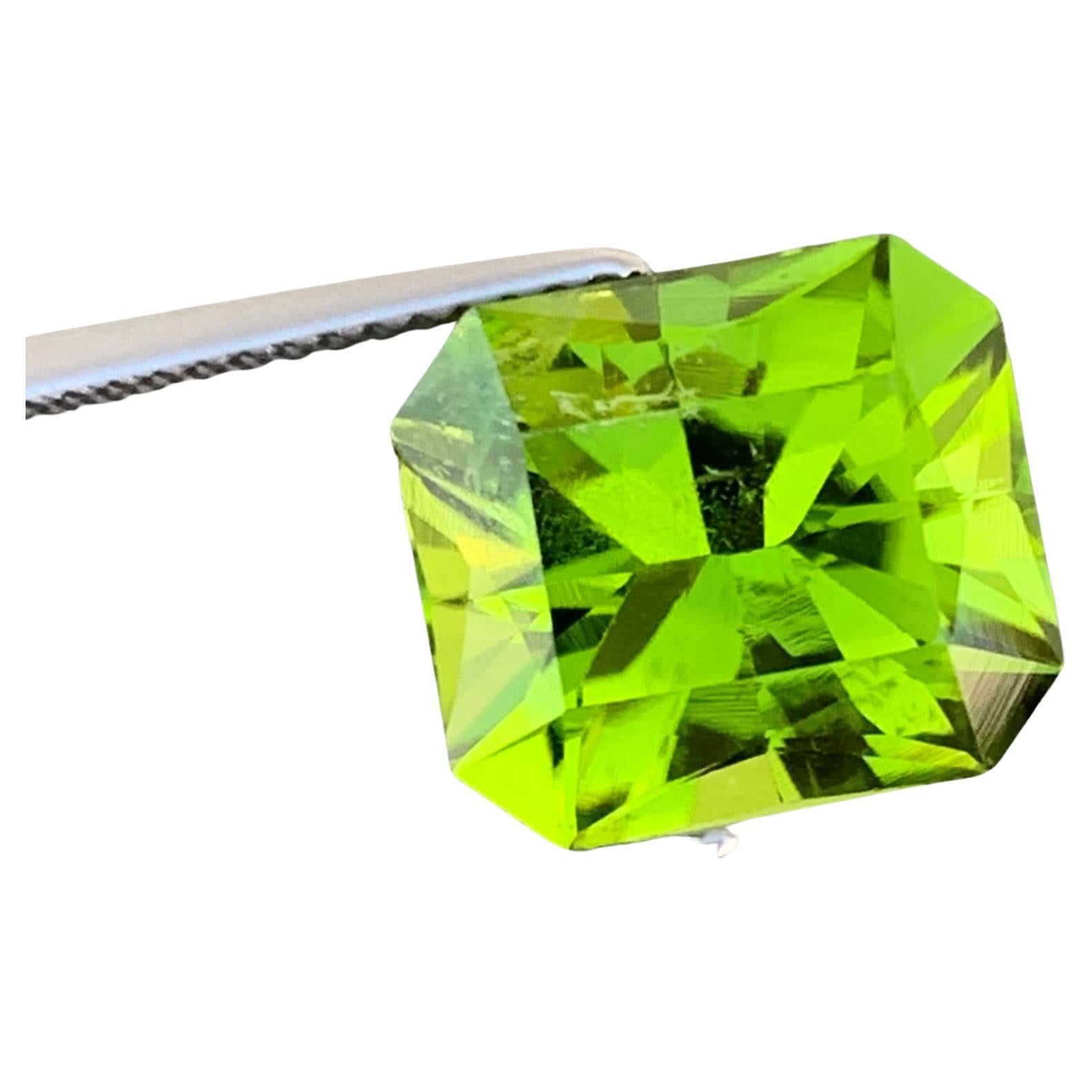6.20 Carat Emerald Shape Precision Cut Faceted Apple Green Peridot 