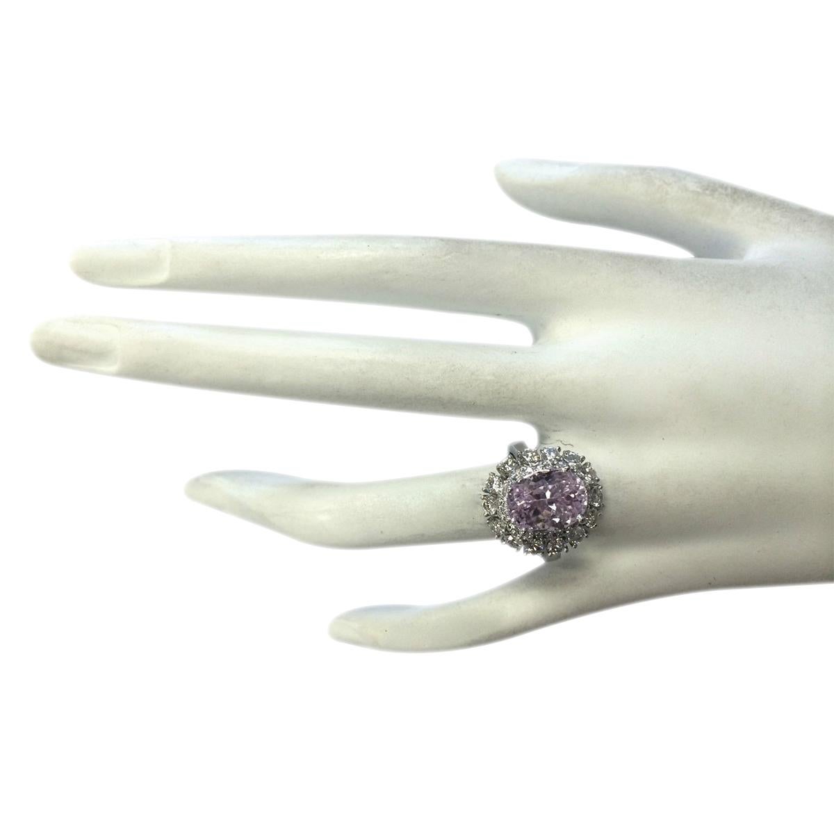 Kunzite Diamond Ring In 14 Karat White Gold  In New Condition For Sale In Los Angeles, CA