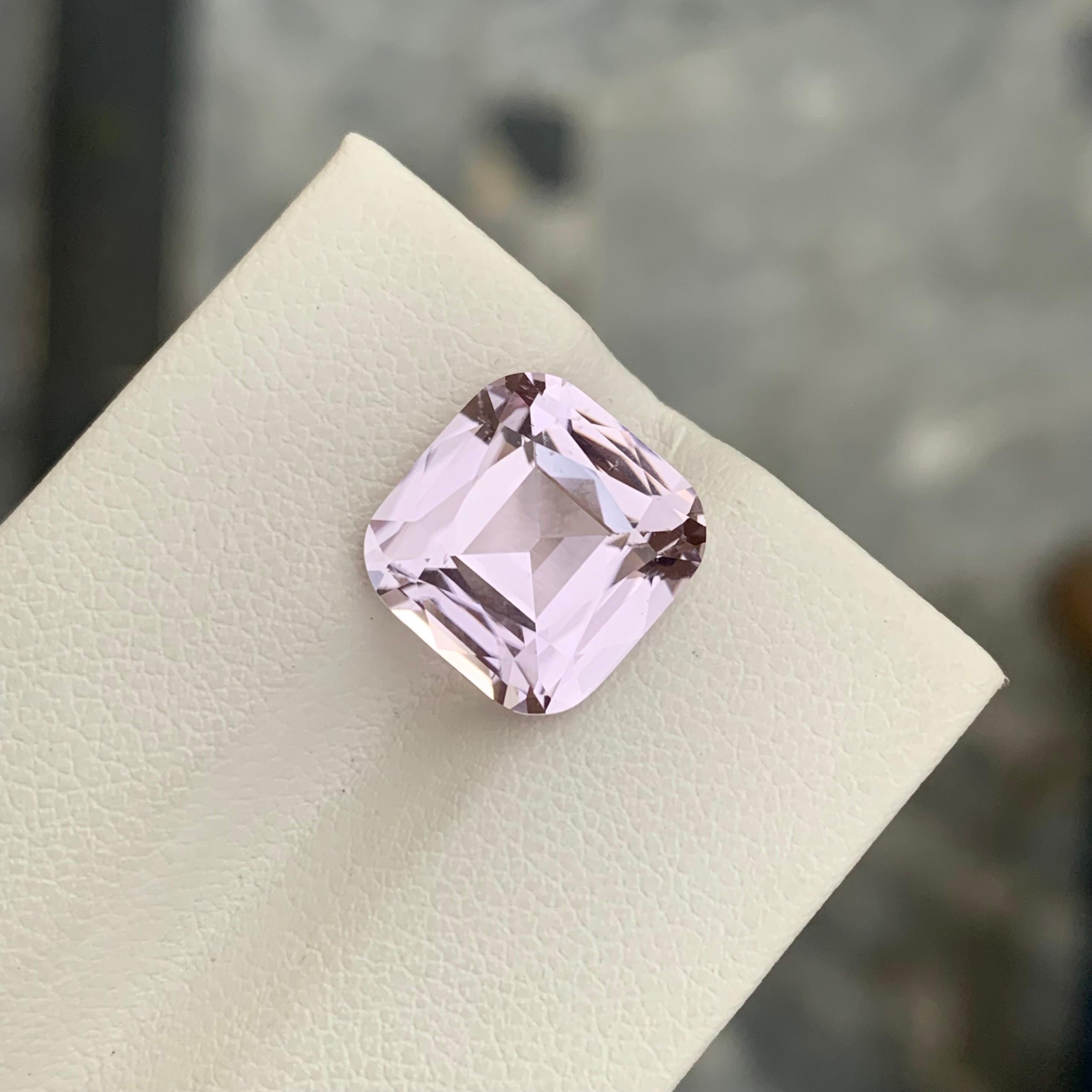 6.20 Carat Natural Loose Pale Pink Kunzite Cushion Shape Gem For Jewellery  For Sale 4