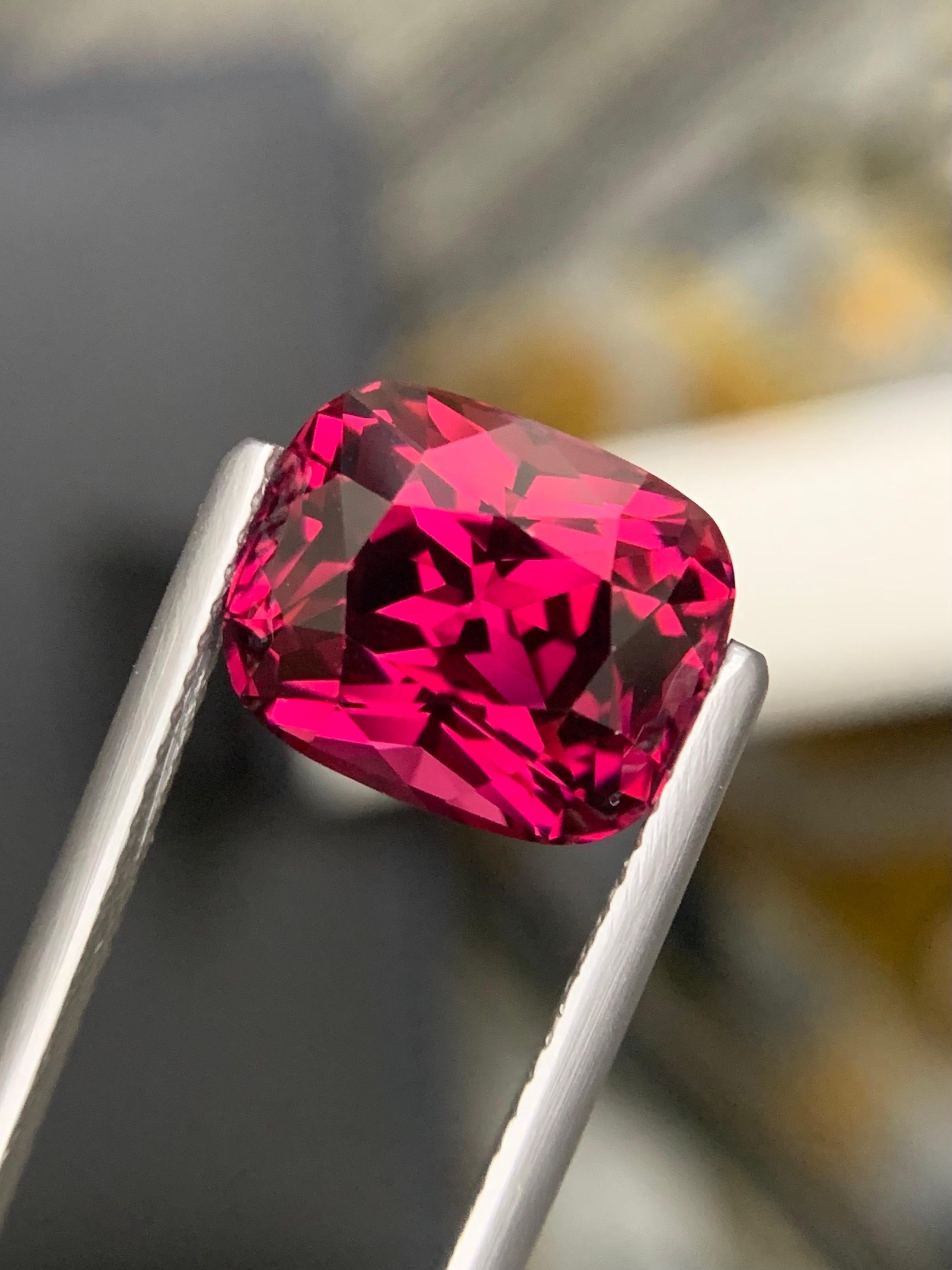 6,20 quilates de granate rodolita natural suelto en forma de cojín procedente de Tanzania en venta 6