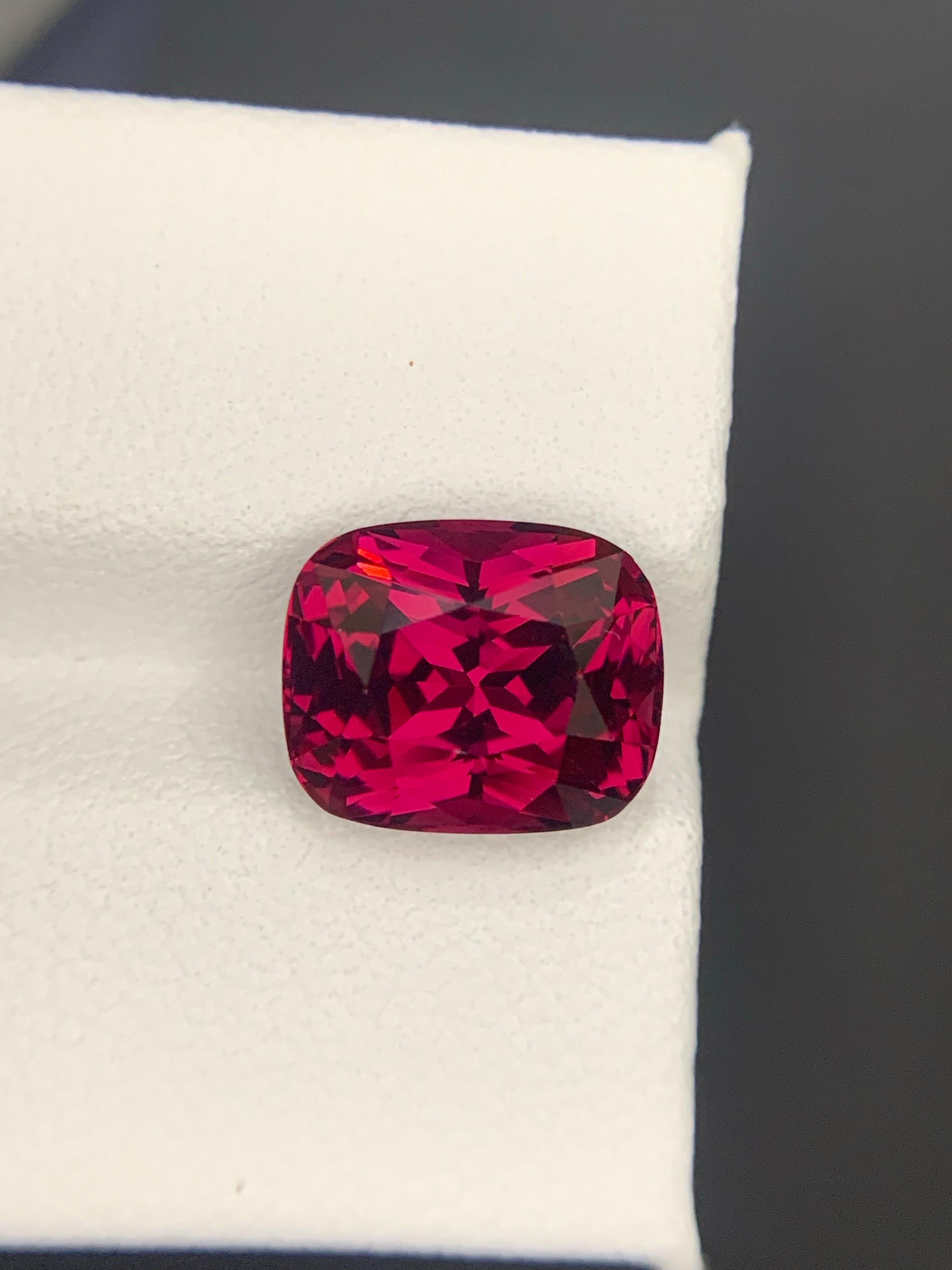 6,20 quilates de granate rodolita natural suelto en forma de cojín procedente de Tanzania Corte cojín en venta