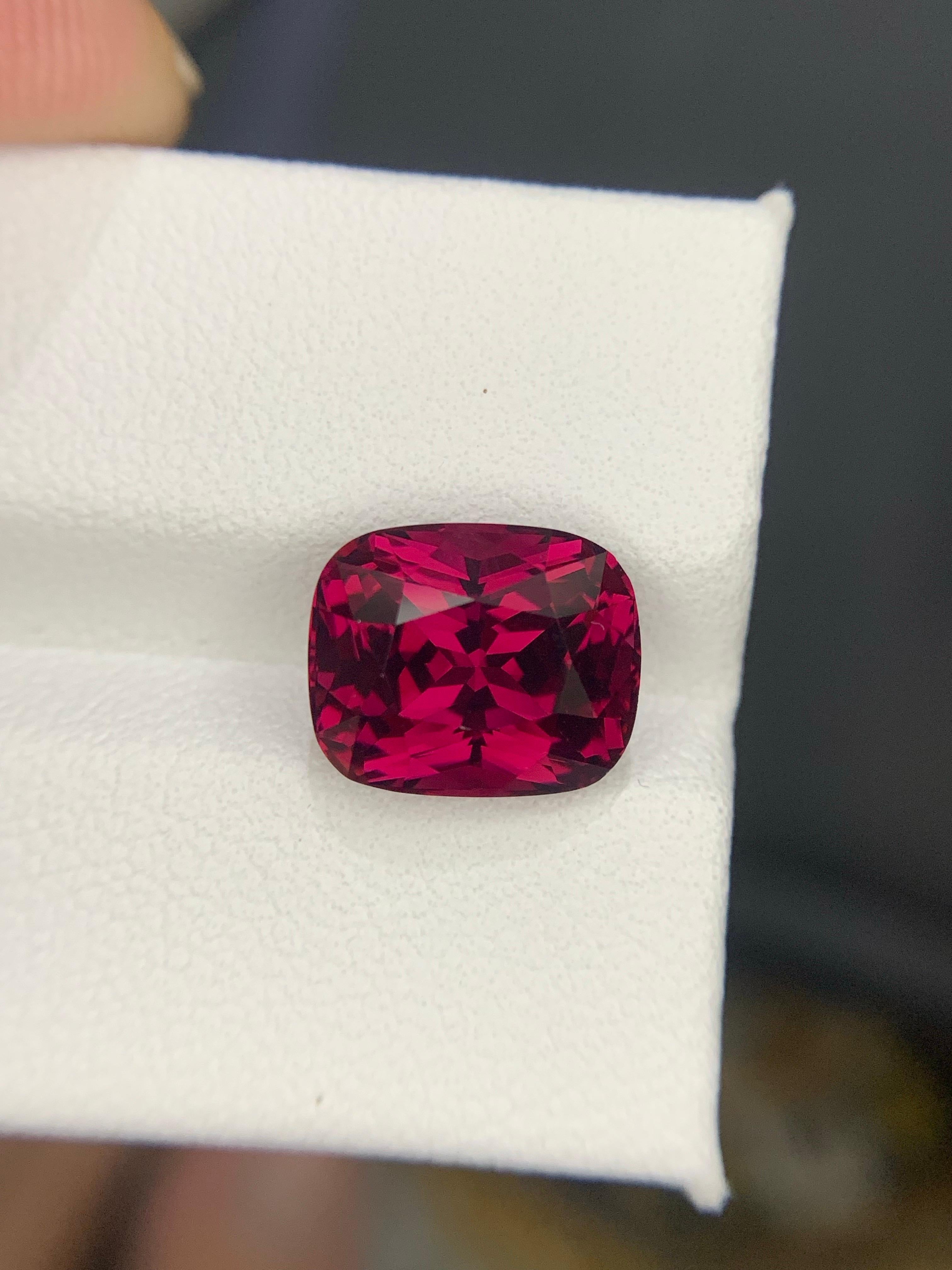 6,20 quilates de granate rodolita natural suelto en forma de cojín procedente de Tanzania en venta 2