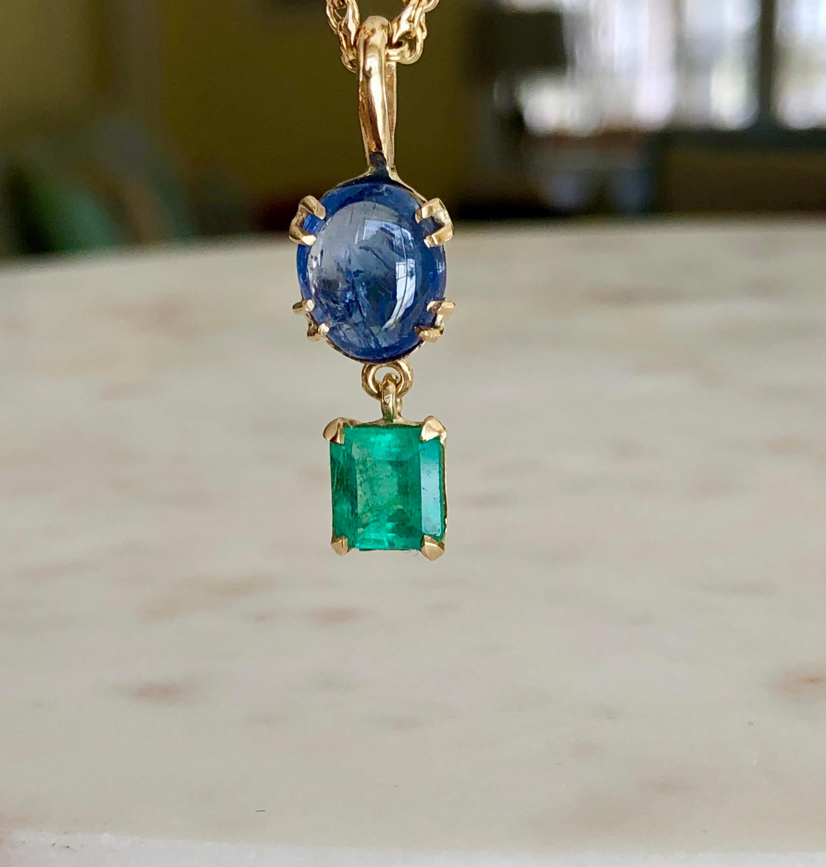 6.20 Carat Vintage Sapphire Emerald Drop Necklace 18 Karat For Sale 2