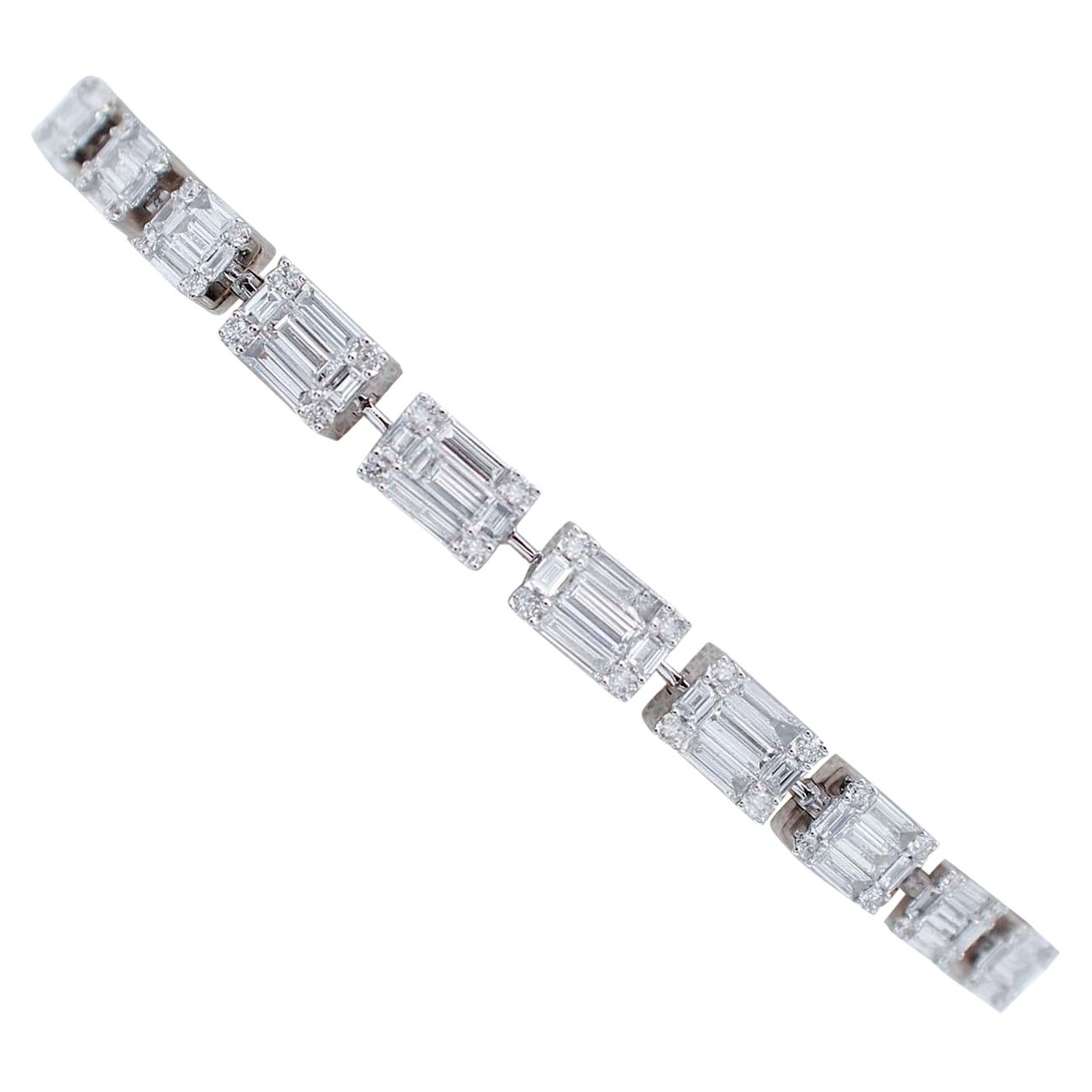 6.20 Carats Diamonds, 18 Karat White Gold Bracelet
